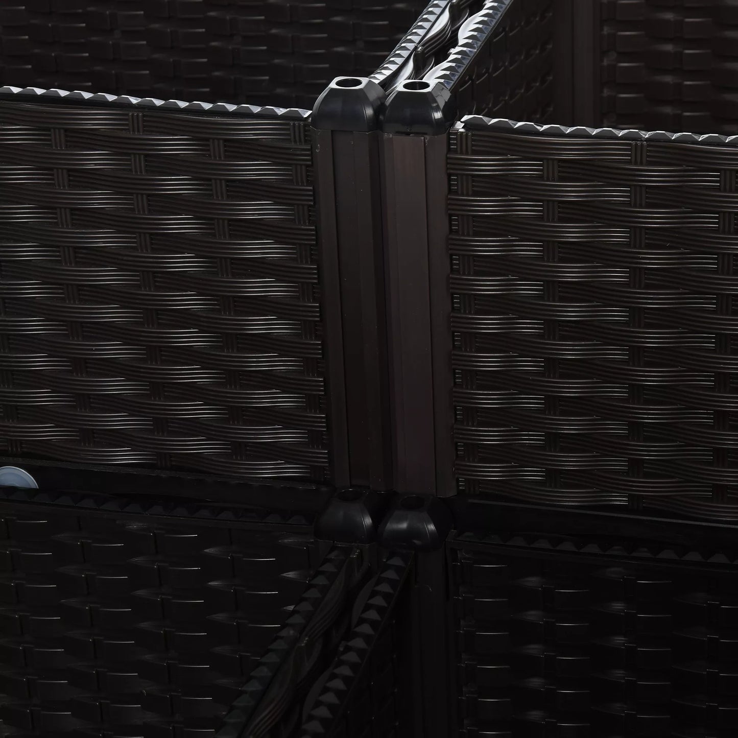 Pakeltas lysvės lovelis, augalų dėžė su drenažo skylutėmis, gėlių dėžė su rotango išvaizda, plastikas, ruda, 40 x 40 x 44 cm