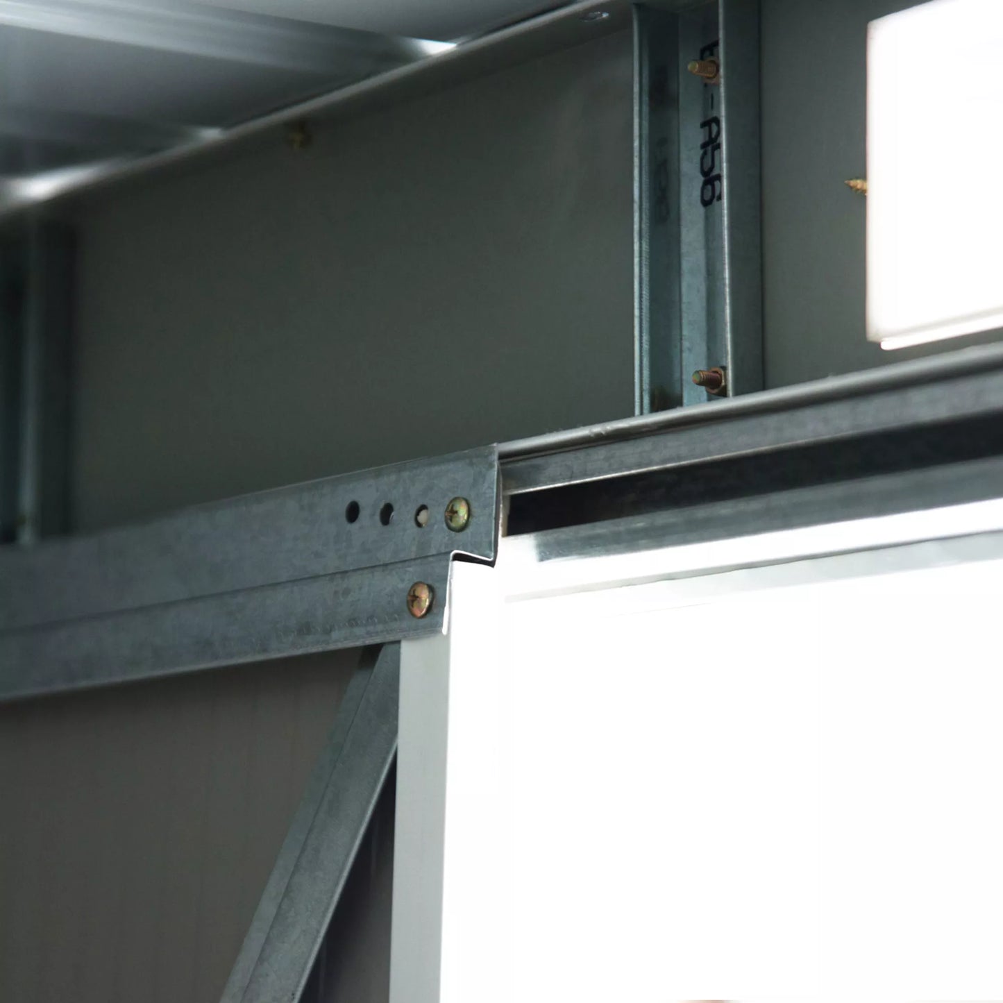 Metalo sodo namelis 6,3 m³ 280x130x172cm, įrankių namelis su nuožulniu stogu, stumdomosios durys, atsparus oro sąlygoms, lauko sodo namelis, lauko pavėsinė, spinta kiemui, laukui, antracito, tamsiai žalios spalvos