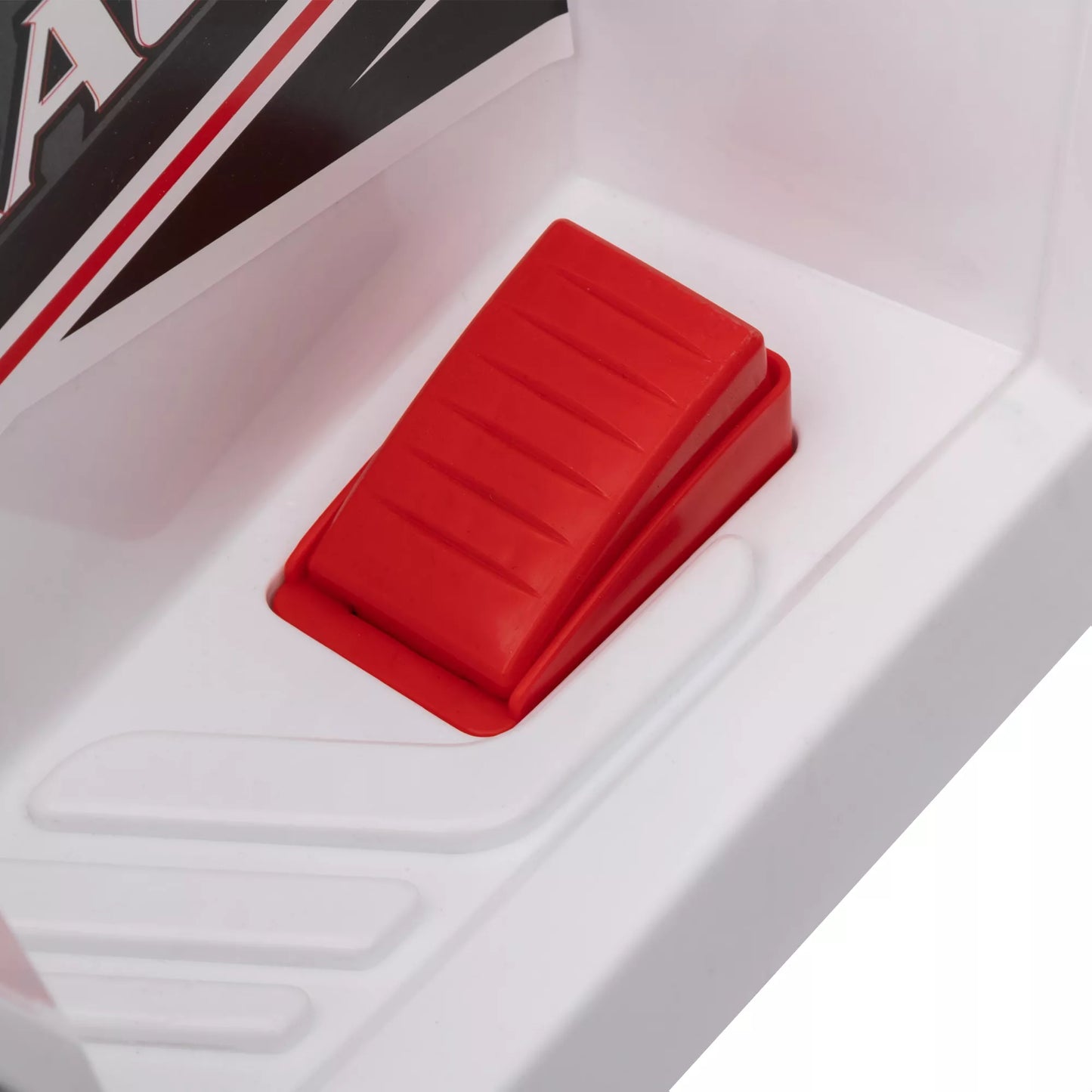 Elektrinis vaikiškas keturratis, 2,5 km/val., važiavimas pirmyn ir atgal, 18-36 mėn., baltas