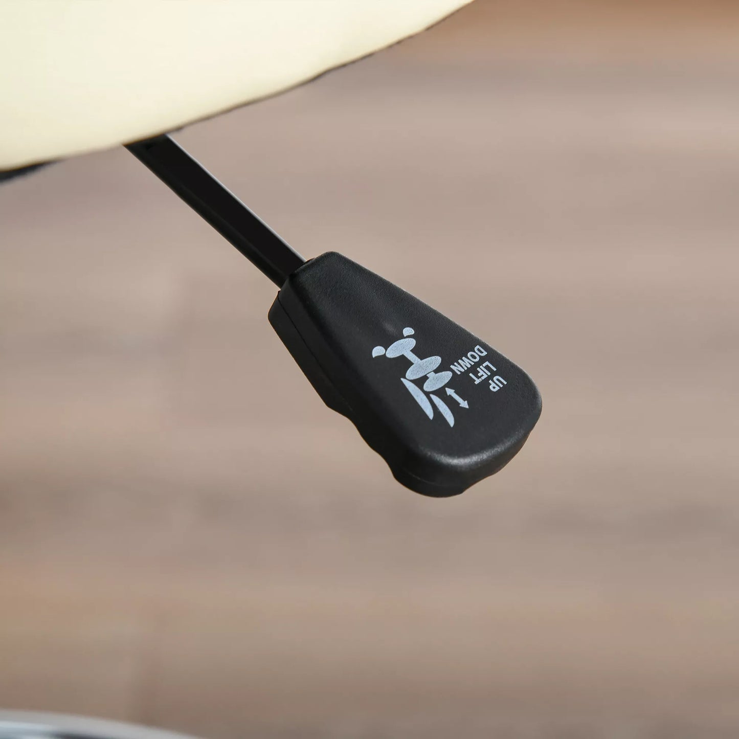 Aukščio reguliavimo baro kėdė su ratukais, 360° pasukama, su atlošu, paminkštinta, iš dirbtinės odos, smėlio spalvos 56 x 57 x 104-127 cm