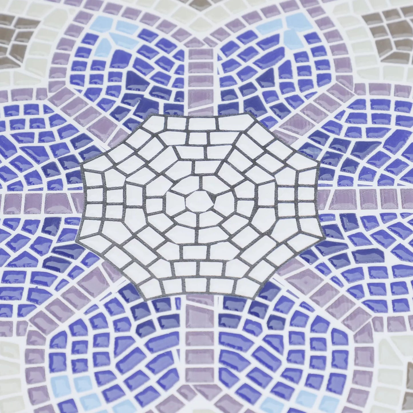 Sodo stalas Ø60 x H71cm, atsparus oro sąlygoms balkono stalas pagamintas iš metalo, lauko valgomojo stalas, kempingo staliukas, apvalus terasos stalas sodui, terasai, balkonui Mėlynas+Baltas