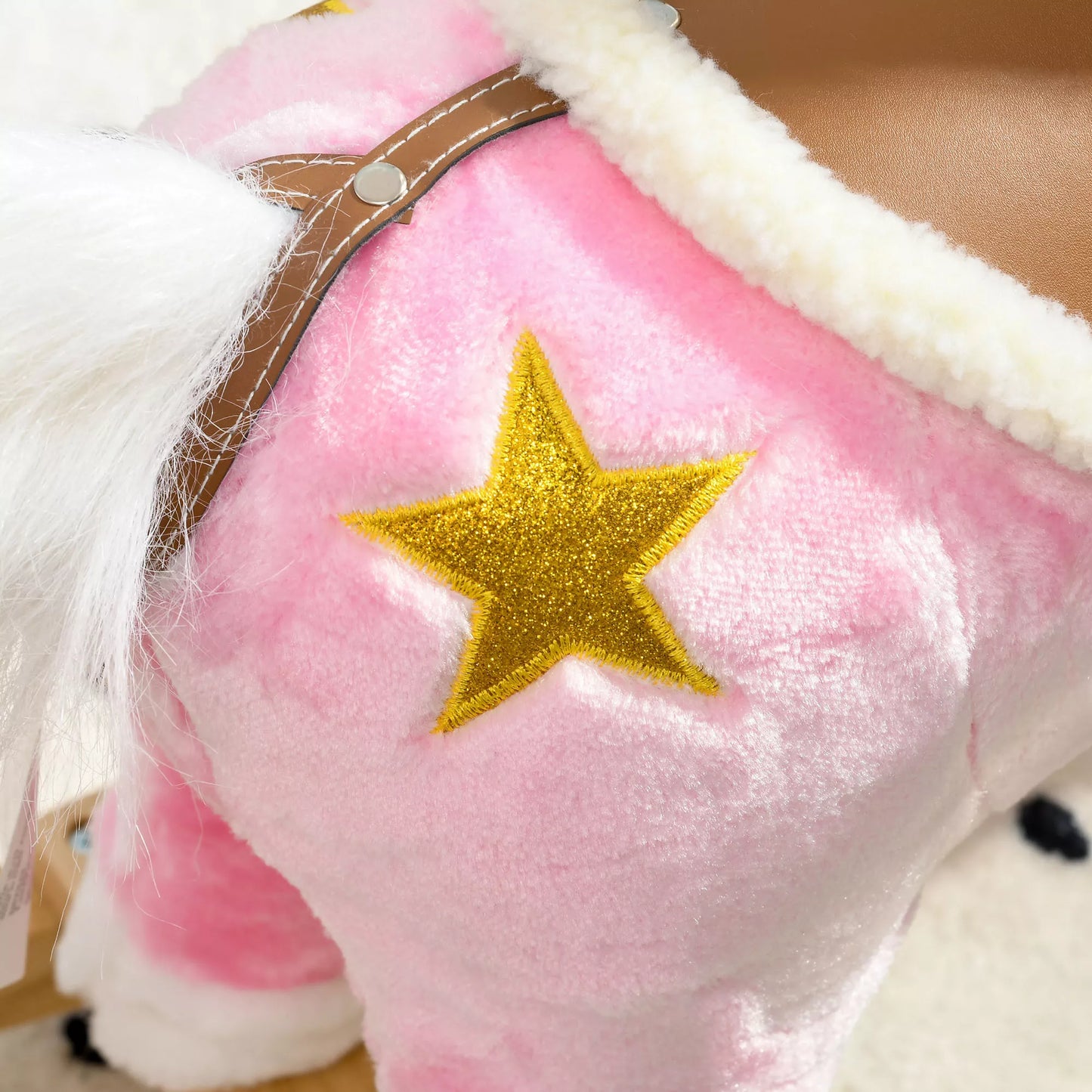 Sūpuoklinis arkliukas, balnas su balnakilpėmis, garso efektai, muzika, pliušinis korpusas, metalinis rėmas, iki 30 kg, rožinis