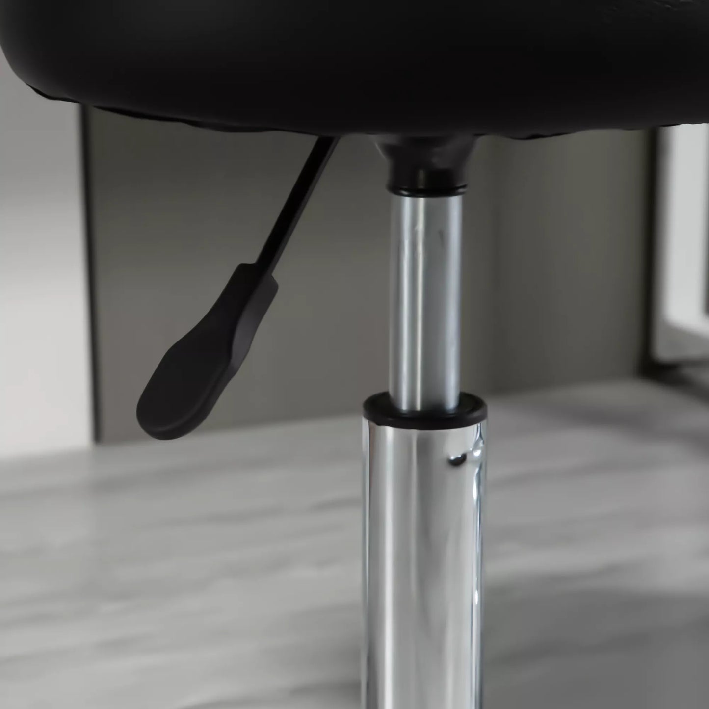 2 vnt. Rinkinys Reguliuojamo Aukščio Ratukinių Taburečių, Sukamos Taburetės 48-63 cm, Darbinė Taburetė 360° Besisukanti, Biuro, Salono, Masažo, SPA Taburetė, Juoda