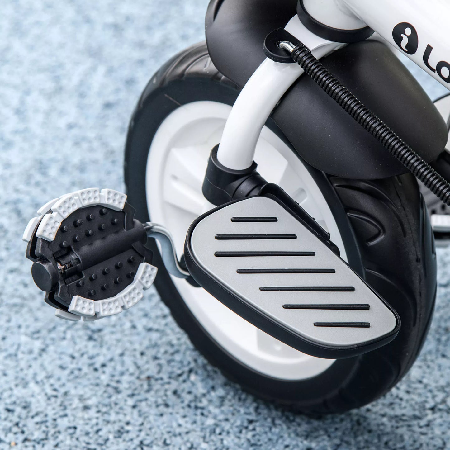 6-in-1 vaikiškas triratukas su stūmimo rankena, stogeliu, diržu, laikymo krepšiu, nuo 18 mėn., Raudonas