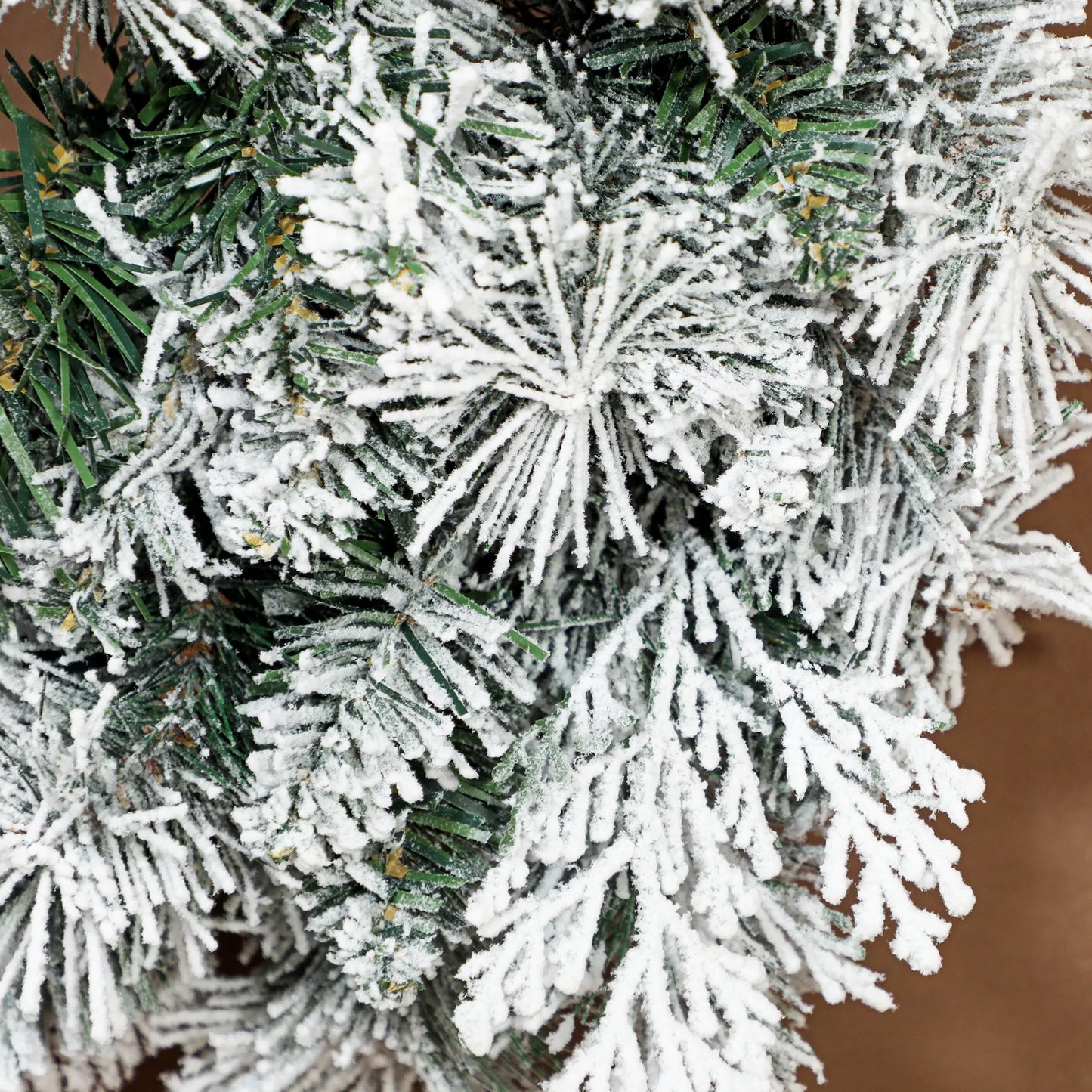 Kalėdinis vainikas su LED girlianda, pušies kankorėliais, durų vainikas Žalias+Baltas, Ø60 x 8 cm