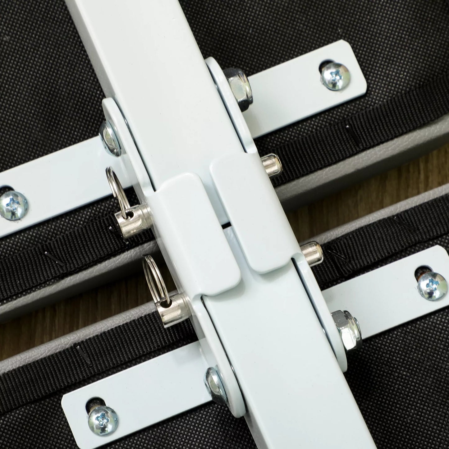 Treniruočių suolas, pilvo treniruoklis, reguliuojamas aukštis, sulankstomas, 2 pasipriešinimo juostos, plienas, žalias, 51 x 137 x 50-66 cm