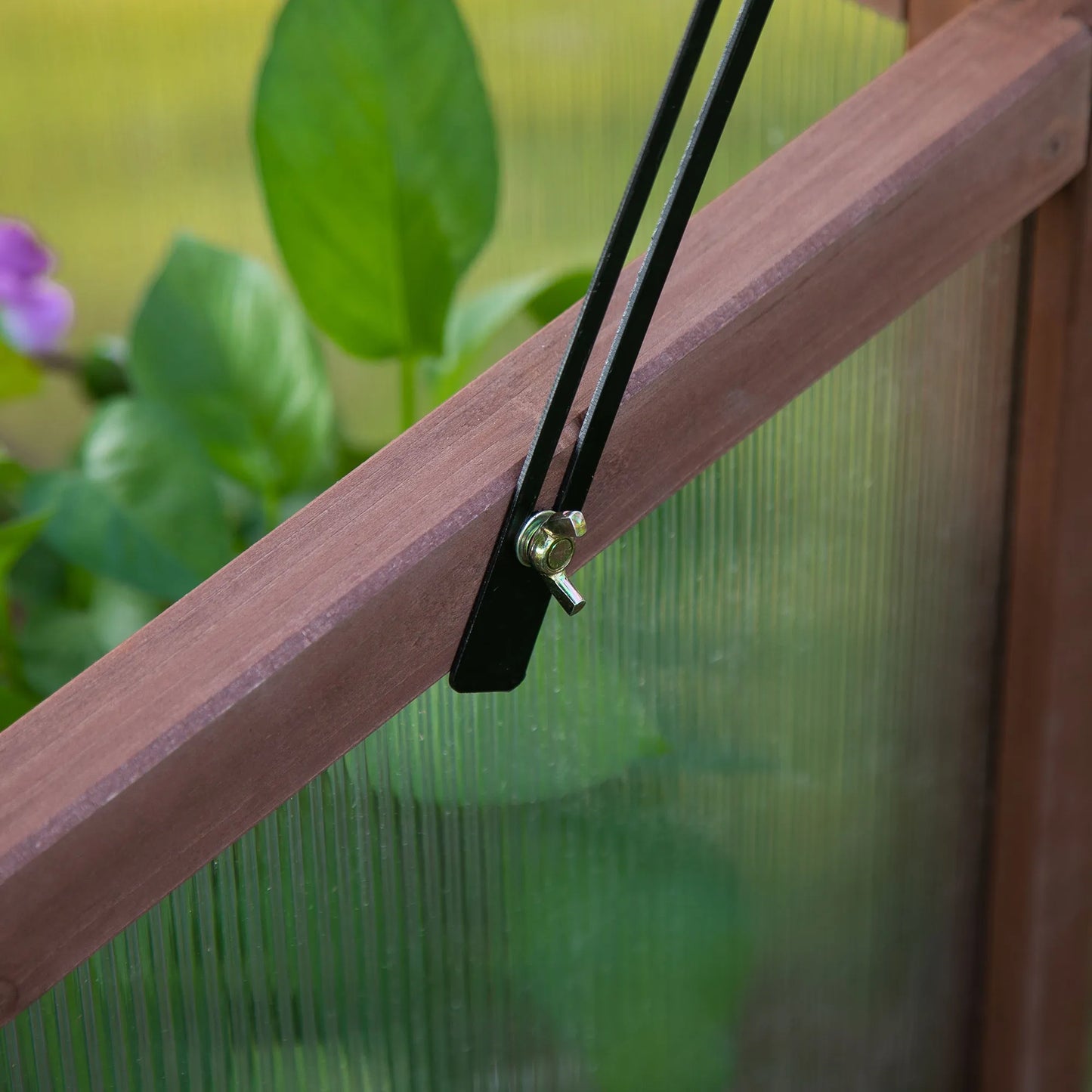 Medinis pakeltas lysvas/šiltnamis, 90 x 50 x 93 cm, auginimo stalas su dangčiu, atsparus oro sąlygoms, prieskoninių žolelių lysvė, sodinimo dėžė sodui, balkonui ir terasai, rudas