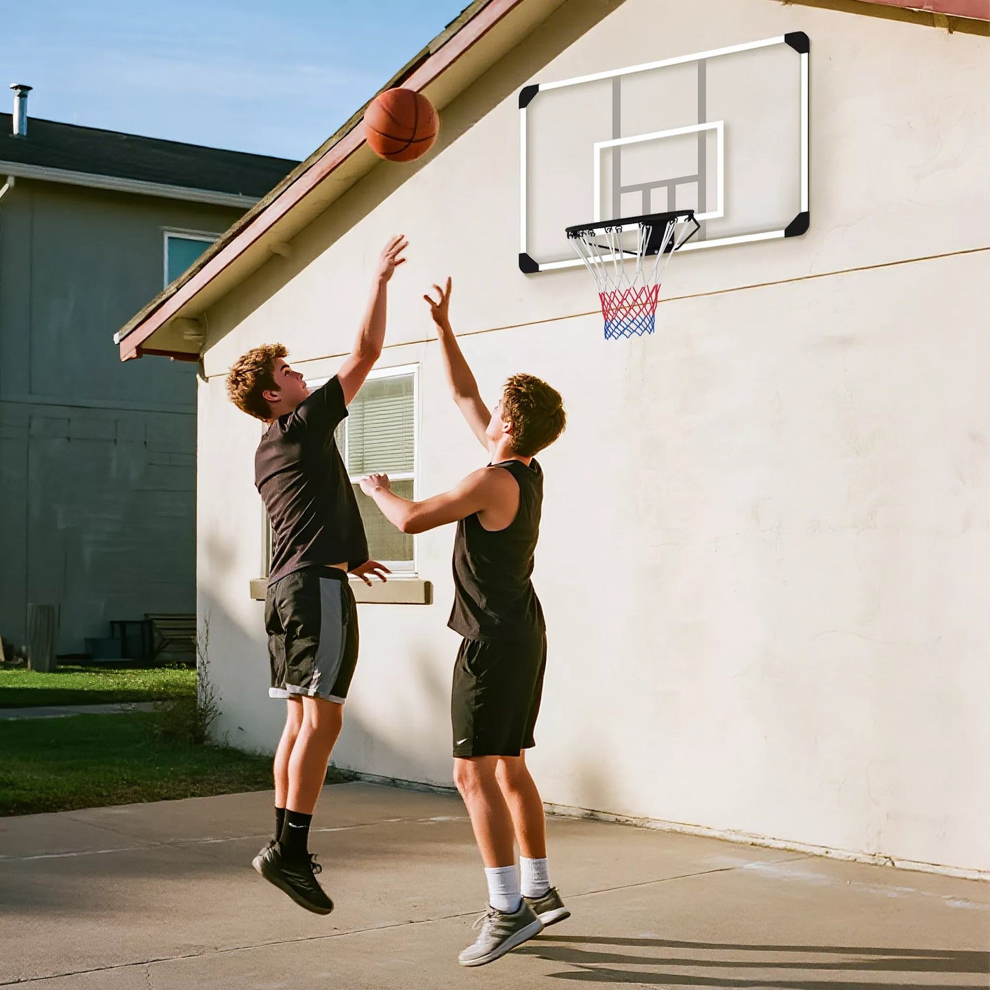 Krepšinio lankas, atsparus dūžimui pagrindas, aukštis reguliuojamas, patalpoms ir laukui, plieninis rėmas, juodas