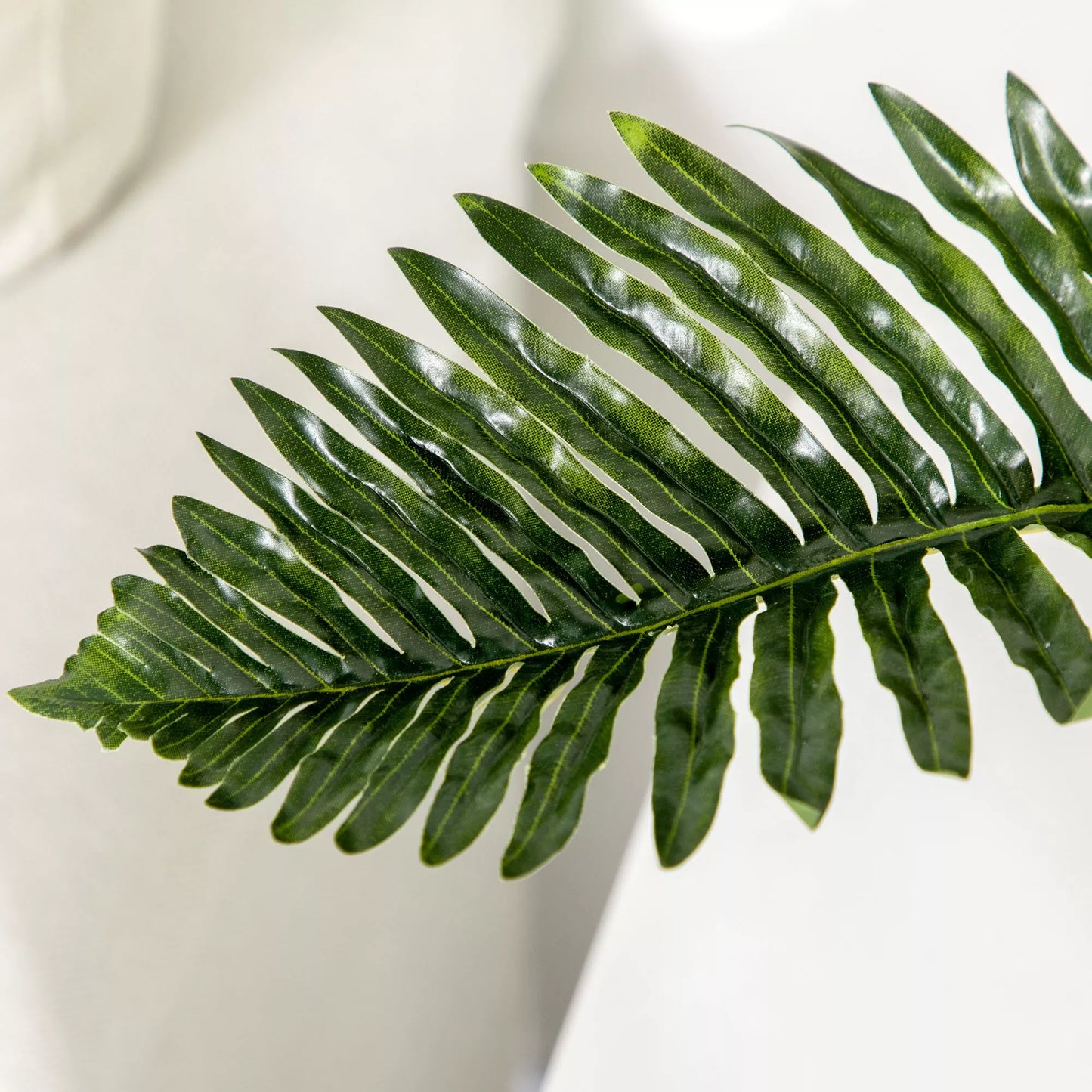 Dirbtinė atogrąžų palmė, 50 cm, su vazonu, Žalia + Juoda