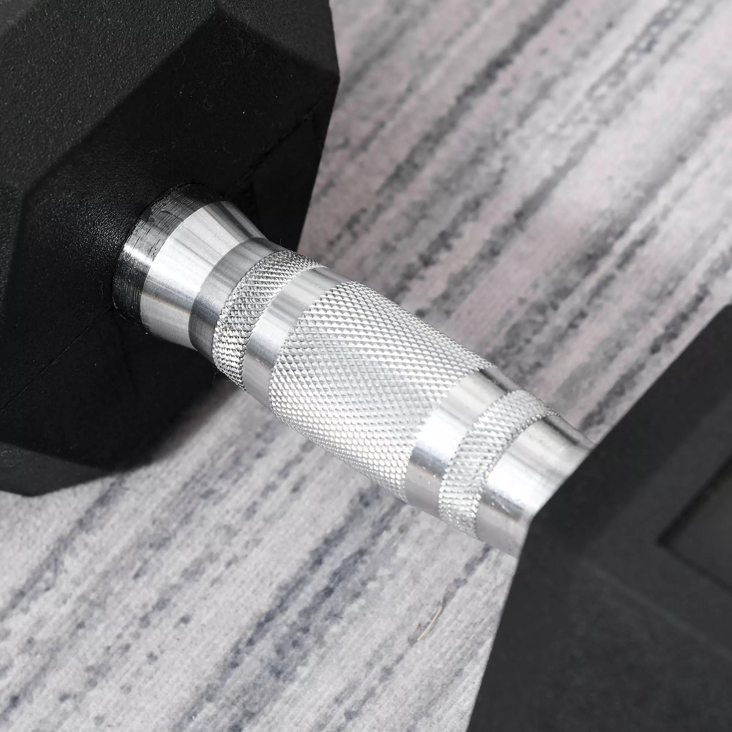 Svarmenys su rifliuota rankena, ketaus svarmuo, 1 x 15 kg, svarmenys vyrams ir moterims, hantelis namams, sporto salei, jėgos treniruotėms