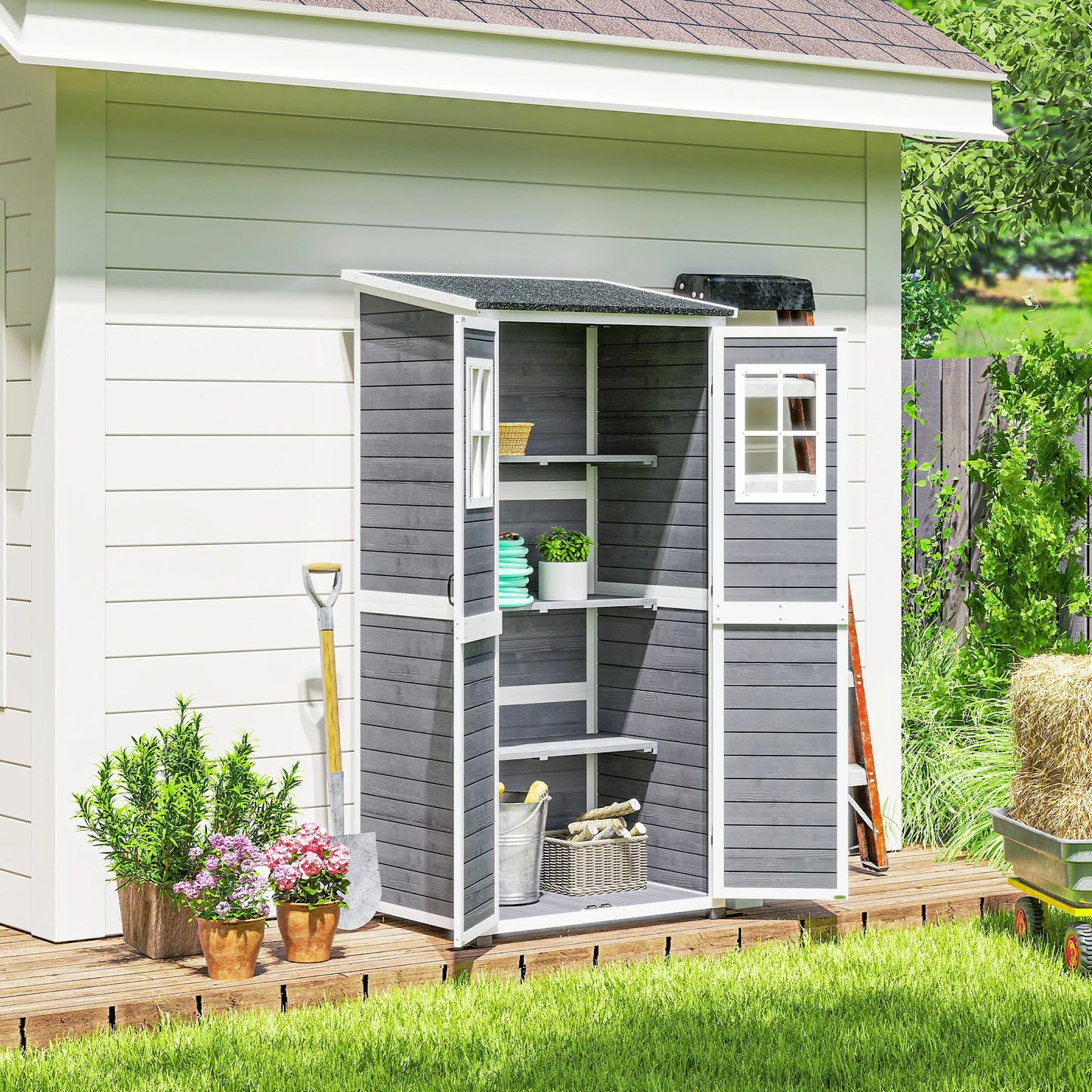 Sodo saugykla, įrankių namelis su 2 langais, žemės kuoliukai, asfaltuotas stogas, 91 x 69 x 192 cm, eglės mediena, šviesiai pilka