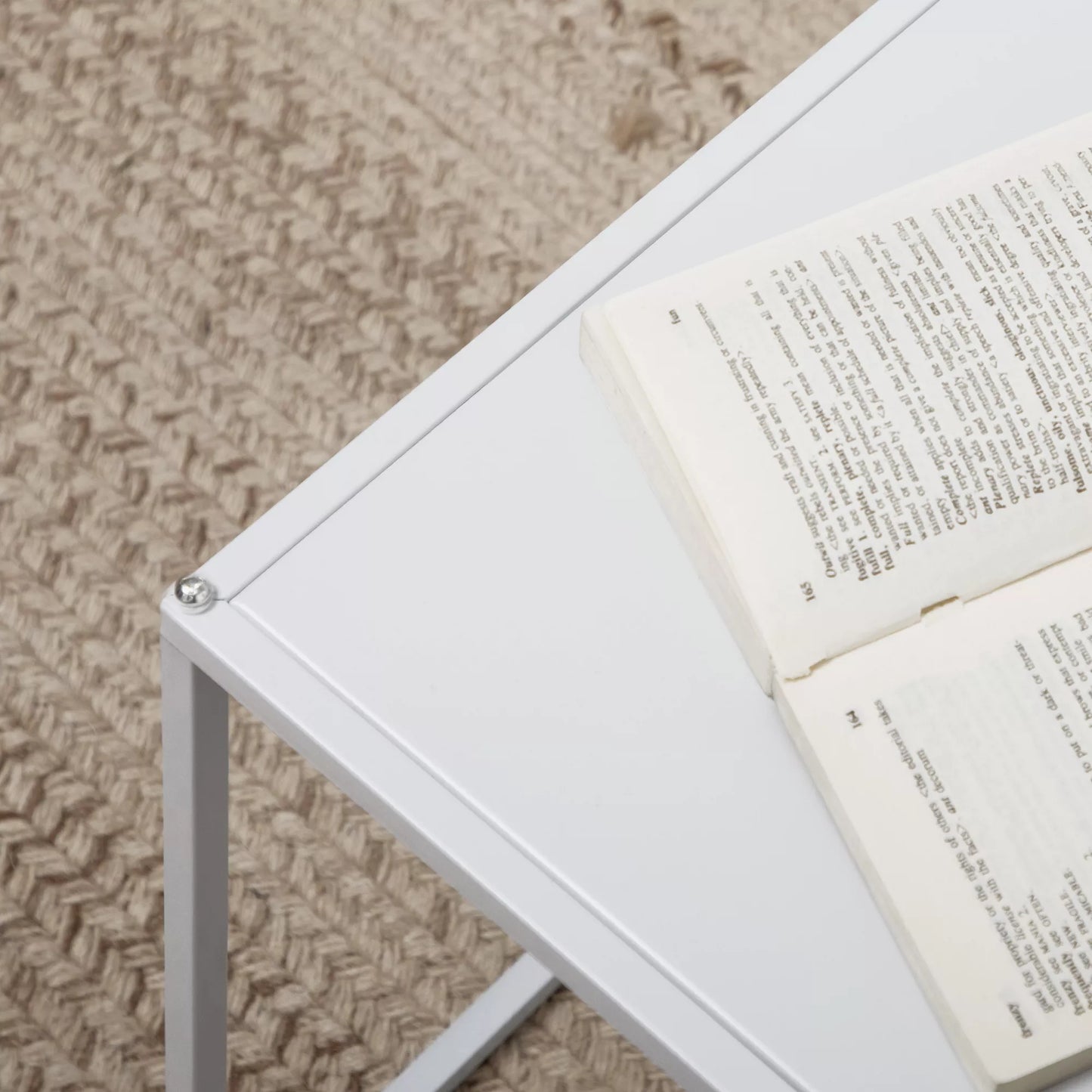 Pagalbinis stalelis, modernus stalelių rinkinys, taupantis vietą, tvirtas plieninis rėmas, baltas