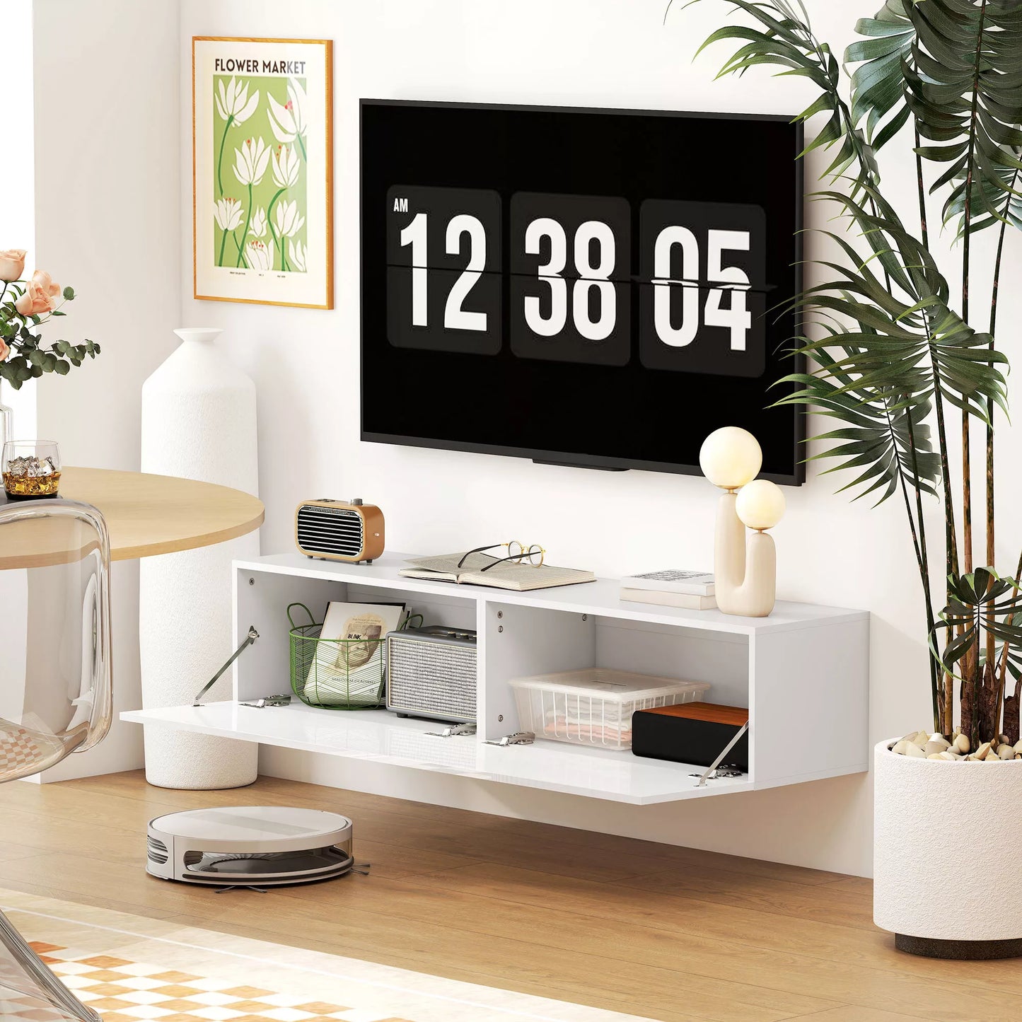 Sieninė pakabinama TV komoda su didele laikymo erdve ir lentynomis, medžio drožlių plokštė, balta