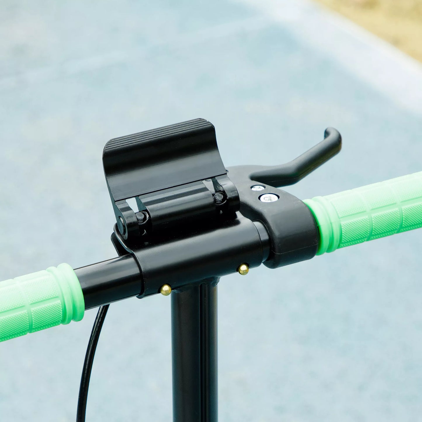 Vaikiškas paspirtukas, dvigubi stabdžiai, metalinis rėmas, atrama kojai, sulankstomas, 3-8 metai, žalias