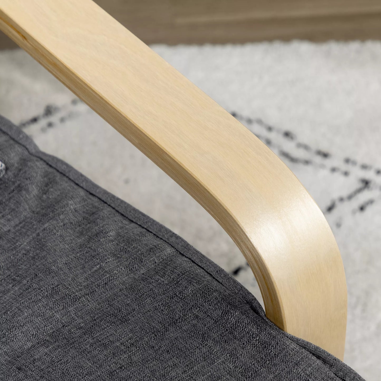 Akcentinis krėslas, poilsio krėslas su reguliuojamu kojų atlošu, beržo medienos rėmas, iki 120 kg, 66,5 x 94 x 100 cm, pilkas