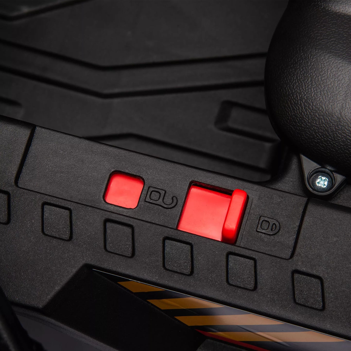 Elektrinis savivartis, 3–6 km/h, vaikiškas pasivažinėjimo automobilis, pakeliamas kėbulas, šviesos ir muzika, 3–5 metų vaikams