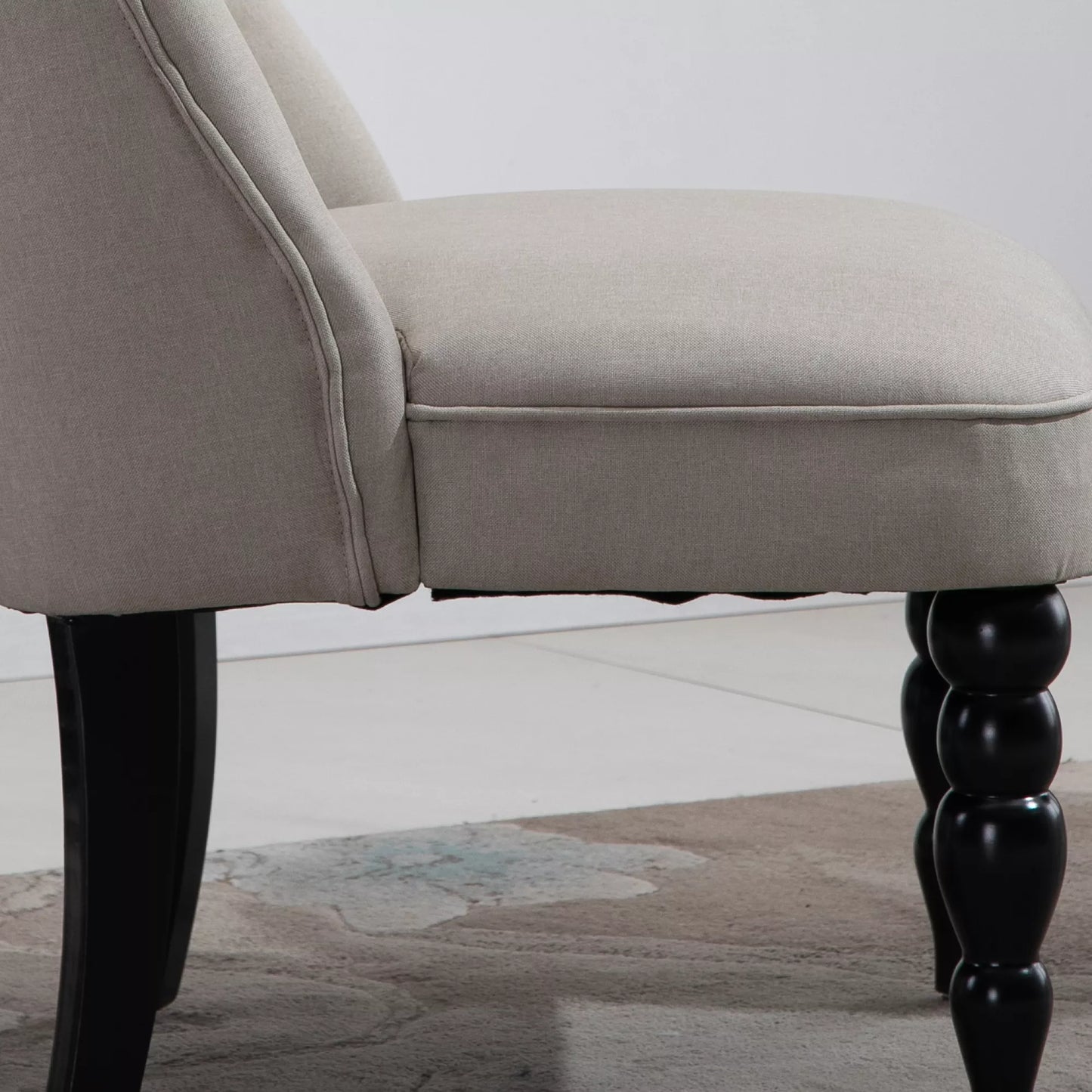 Vintažinis relaksacinis krėslas, poilsio krėslas, minkštas krėslas, valgomojo kėdė, lininis apmušalas, medinis rėmas, smėlio+juoda spalva 67 x 67 x 78 cm