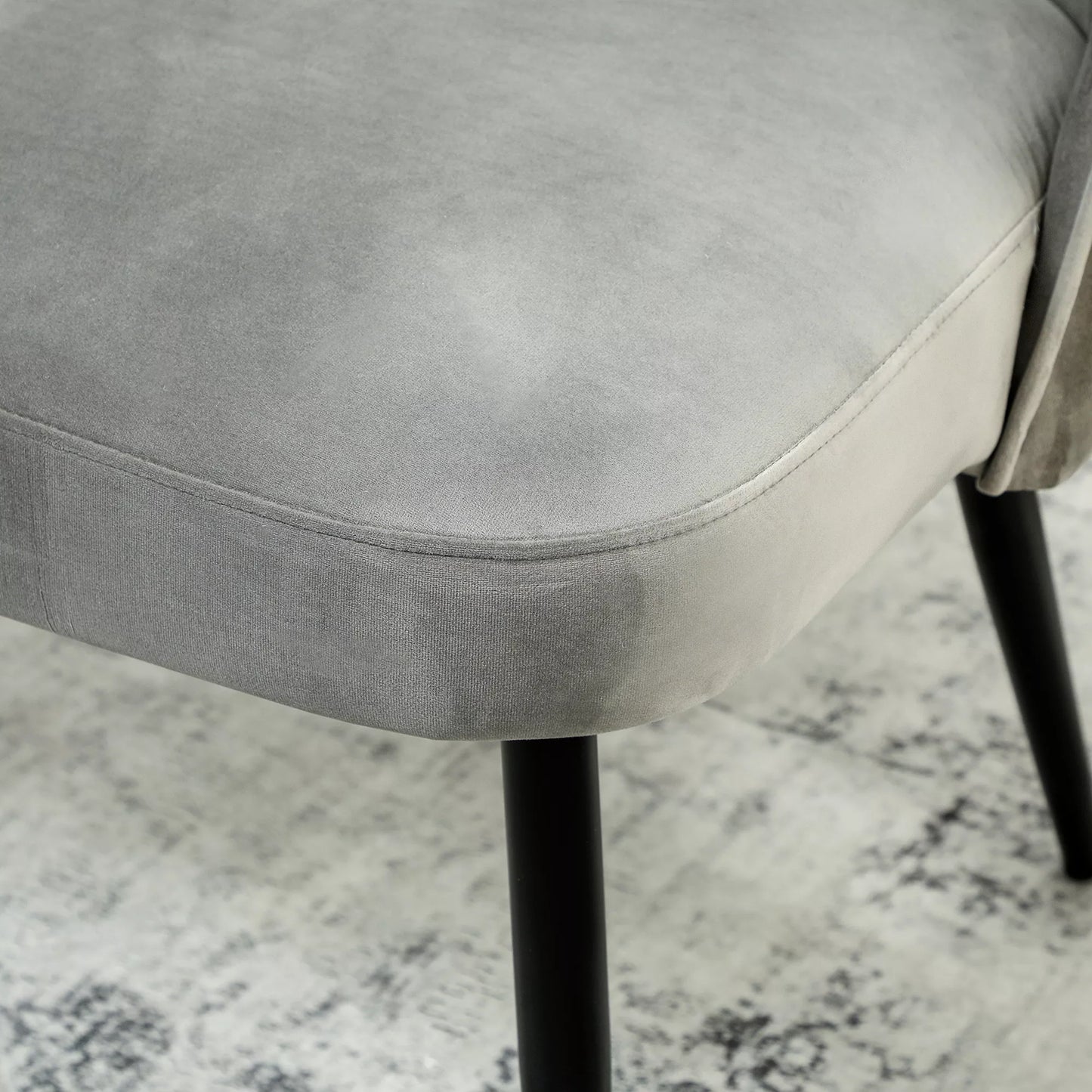 2-vietė sofa, moderni minkšta sofa su metaliniu ir mediniu rėmu, aksomo audinio apmušalas, pilkos spalvos