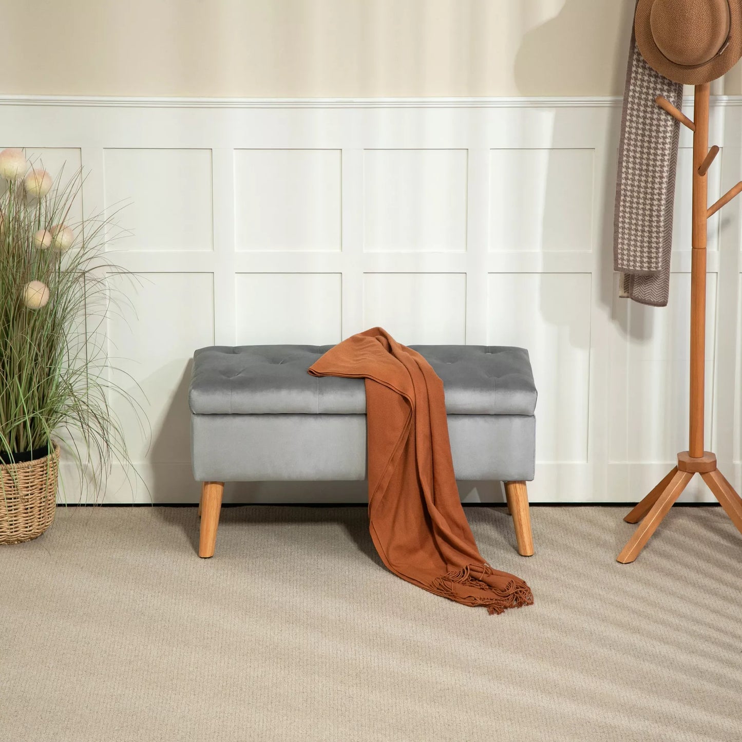 Minkšta suolelė su daiktų laikymo vieta, aksomo imitacijos audinys, medinės kojos, skirta svetainei, miegamajam, prieškambariui, 80 x 35 x 42 cm, pilka