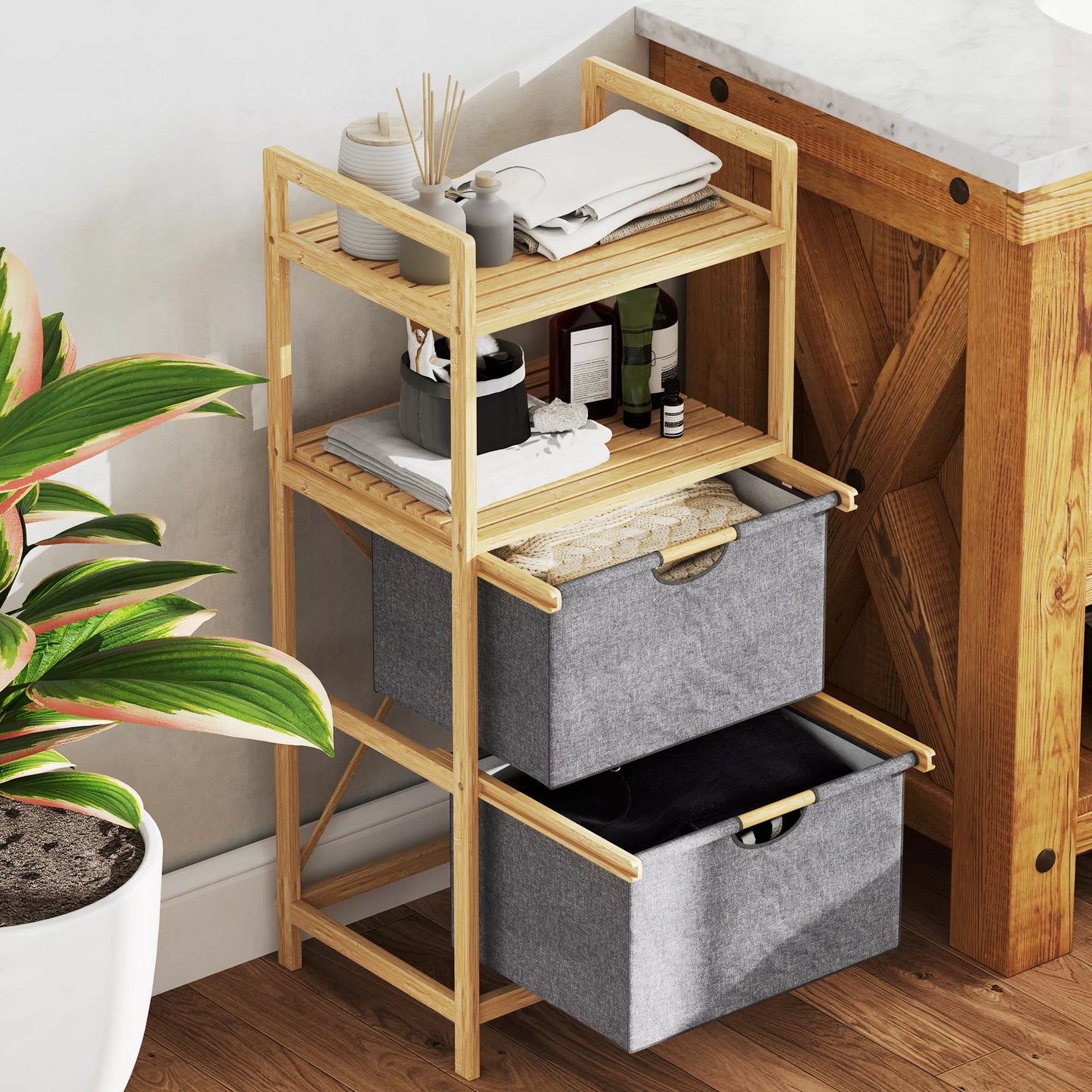 Bambukinis skalbinių stovas su 2 audinių krepšiais, atviromis lentynomis, vietą taupantis, natūralaus medžio