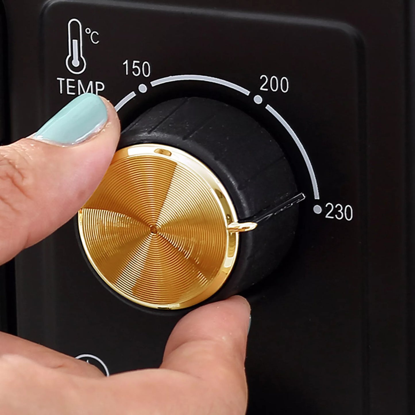 Miniorkaitė, skrudintuvo krosnelė, laikmatis, grotelės, kepimo skarda, stiklinis langas, metalas, juoda