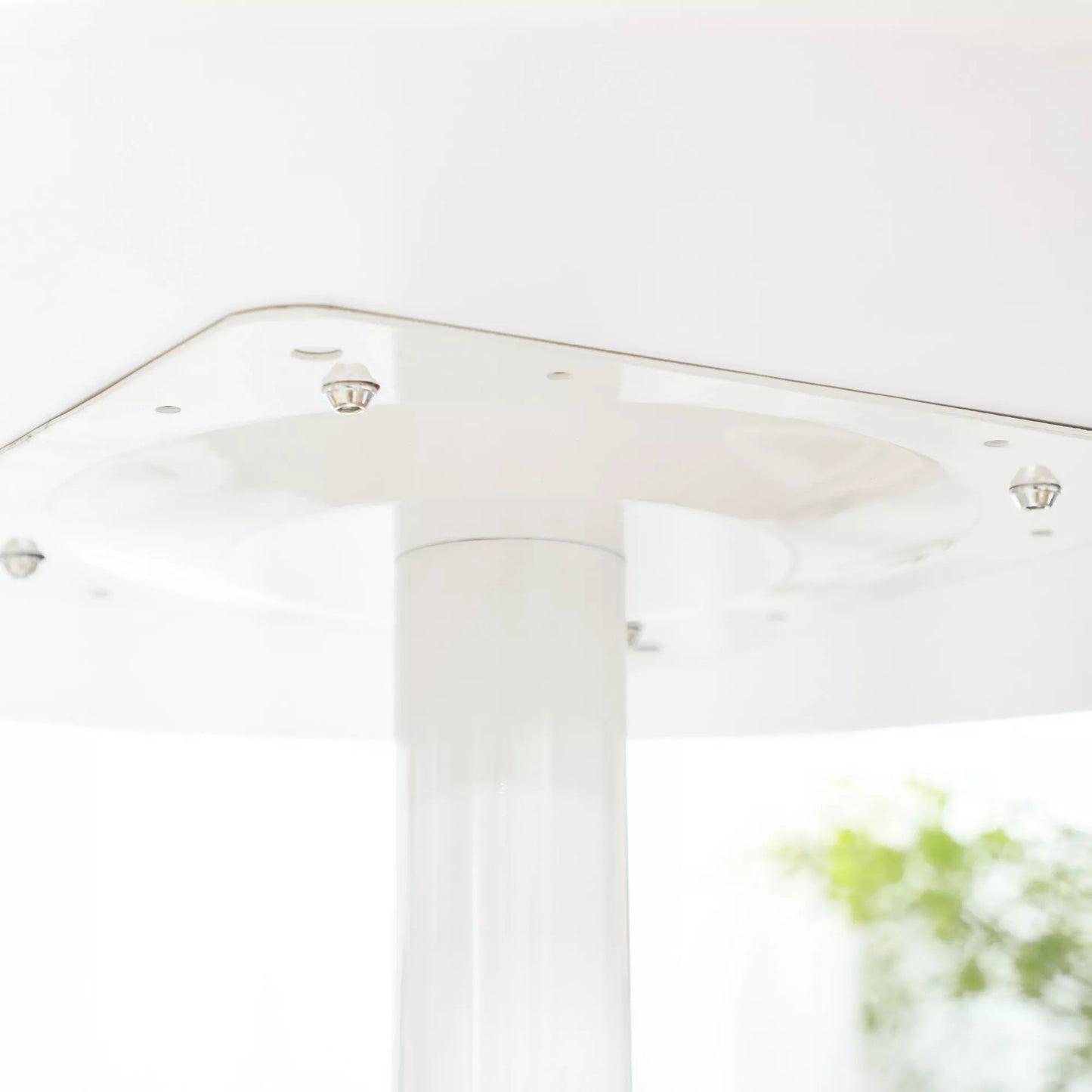 Valgomasis stalas 2 žmonėms, apvalus stalviršis, plieninis pagrindas, baltas, 70 x 70 x 75 cm