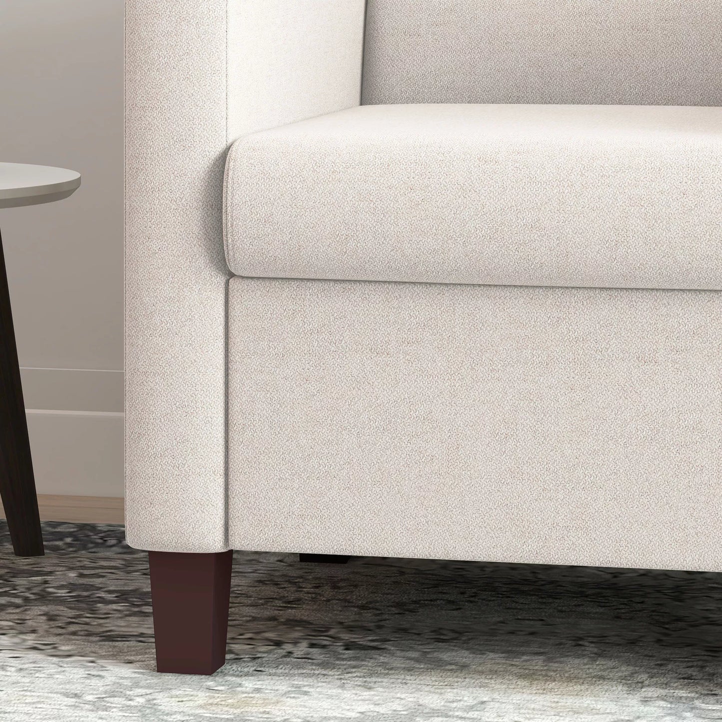 Minkštas krėslas su lino audinio išvaizda, porolono užpildu, sėdimąja pagalvėle ir mediniu rėmu, kreminės baltos spalvos