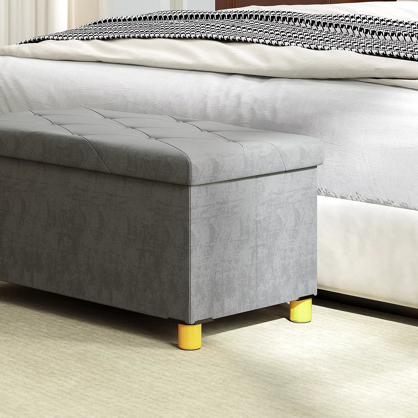 67 litrų talpos suoliukas su daiktų laikymo dėže ir dangčiu, minkštu aksomo paviršiumi, skirtas įvairioms patalpoms, pilkos spalvos