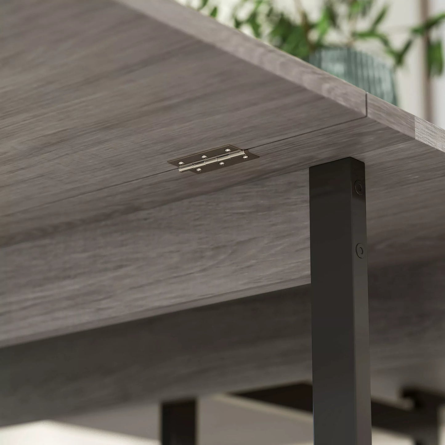 Sulankstomas valgomojo stalas pramoninio dizaino, skirtas iki 4 žmonių, su atviromis lentynomis, lankstus, metalas, medžio drožlių plokštė, pilkas