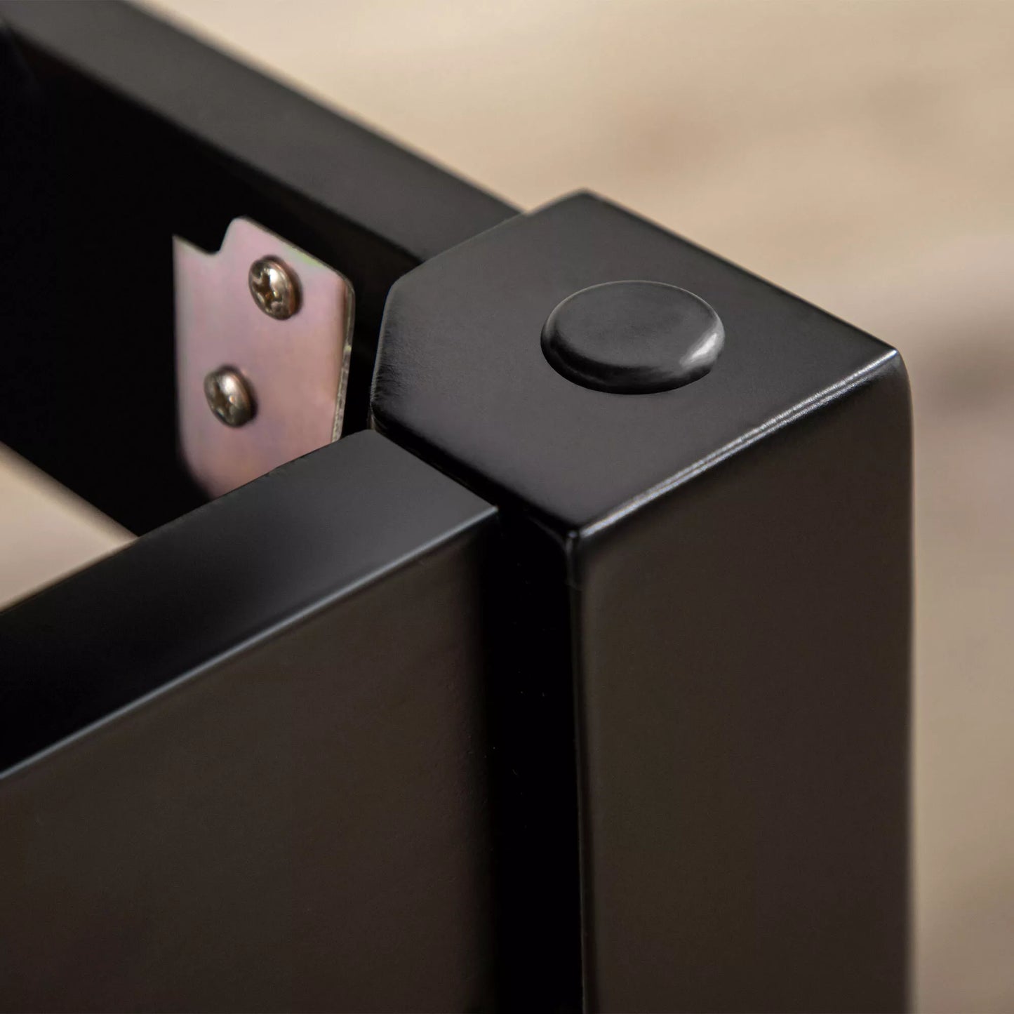 Fortepijono suolas, 1 asmeniui, paminkštintas, medinės kojos, juodas