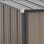 Rudo metalinio namelio kampo detalė iš arti