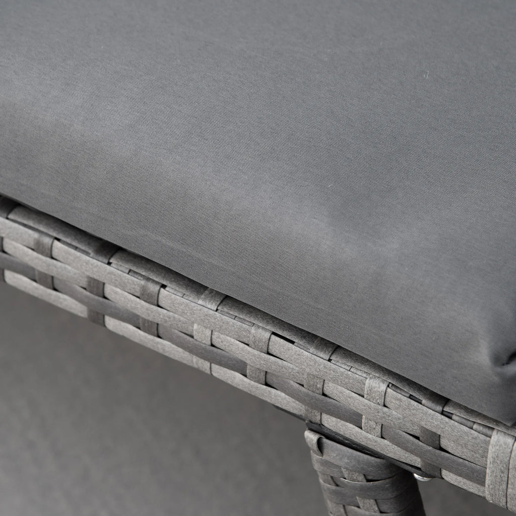 Polyrattan sodo sofa 2 vietų sodo baldai poilsio sofa sodo suolas sodo gultas sulankstomas porankiai plienas pilkos spalvos 129 x 63 x 67 cm