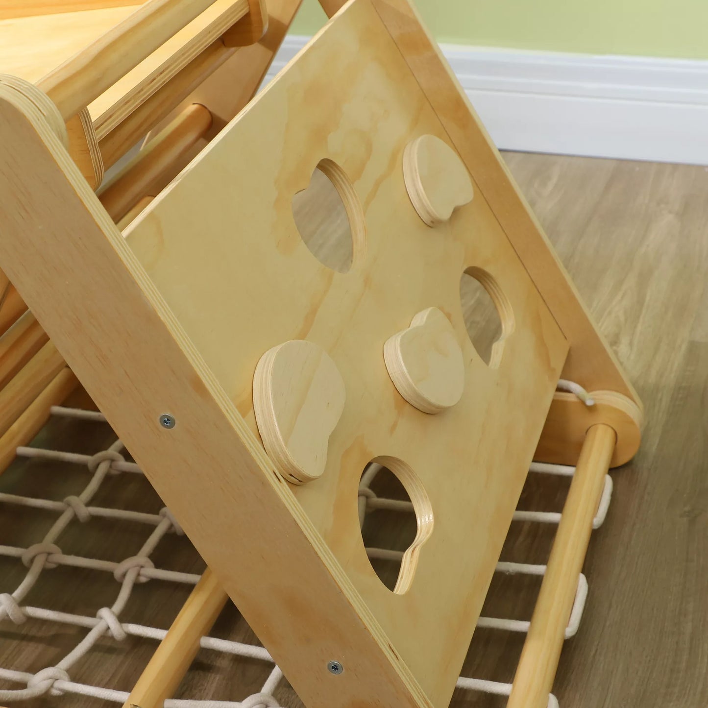 Vidinė laipiojimo aikštelė, 7 viename laipiojimo trikampis su čiuožykla, laipiojimo lankas, daugiaspalvis