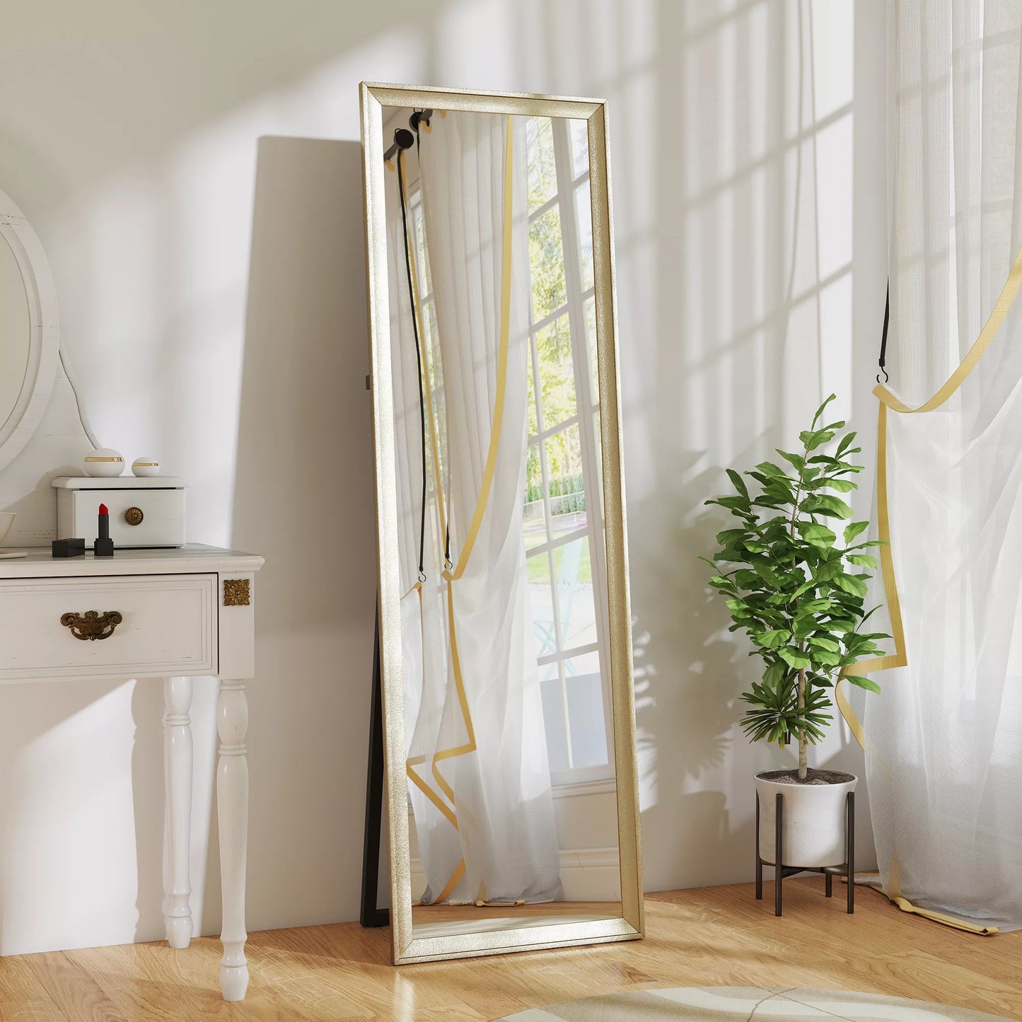 Visą kūną atspindintis veidrodis, lanksčiai montuojamas, 160 x 50 cm, aukso spalvos