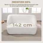Svetainėje pastatyta sofa su pažymėtu 142 cm pločiu