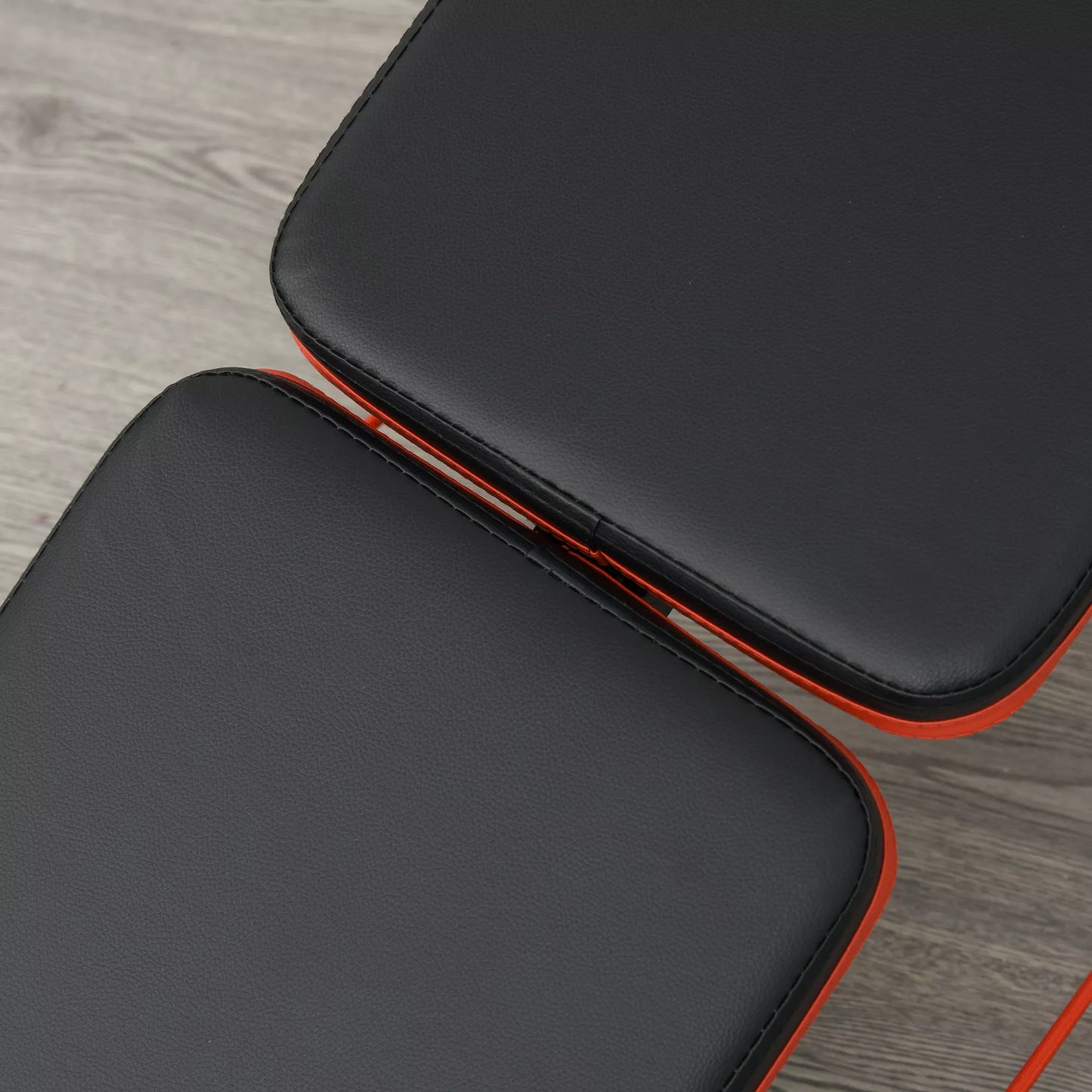 Treniruočių suolas pilvo presui su treniruočių virvėmis, daugiafunkcis, reguliuojamas ir sulankstomas, 110 kg keliamoji galia, plienas, juoda+raudona, 137 x 51 x 50-66 cm