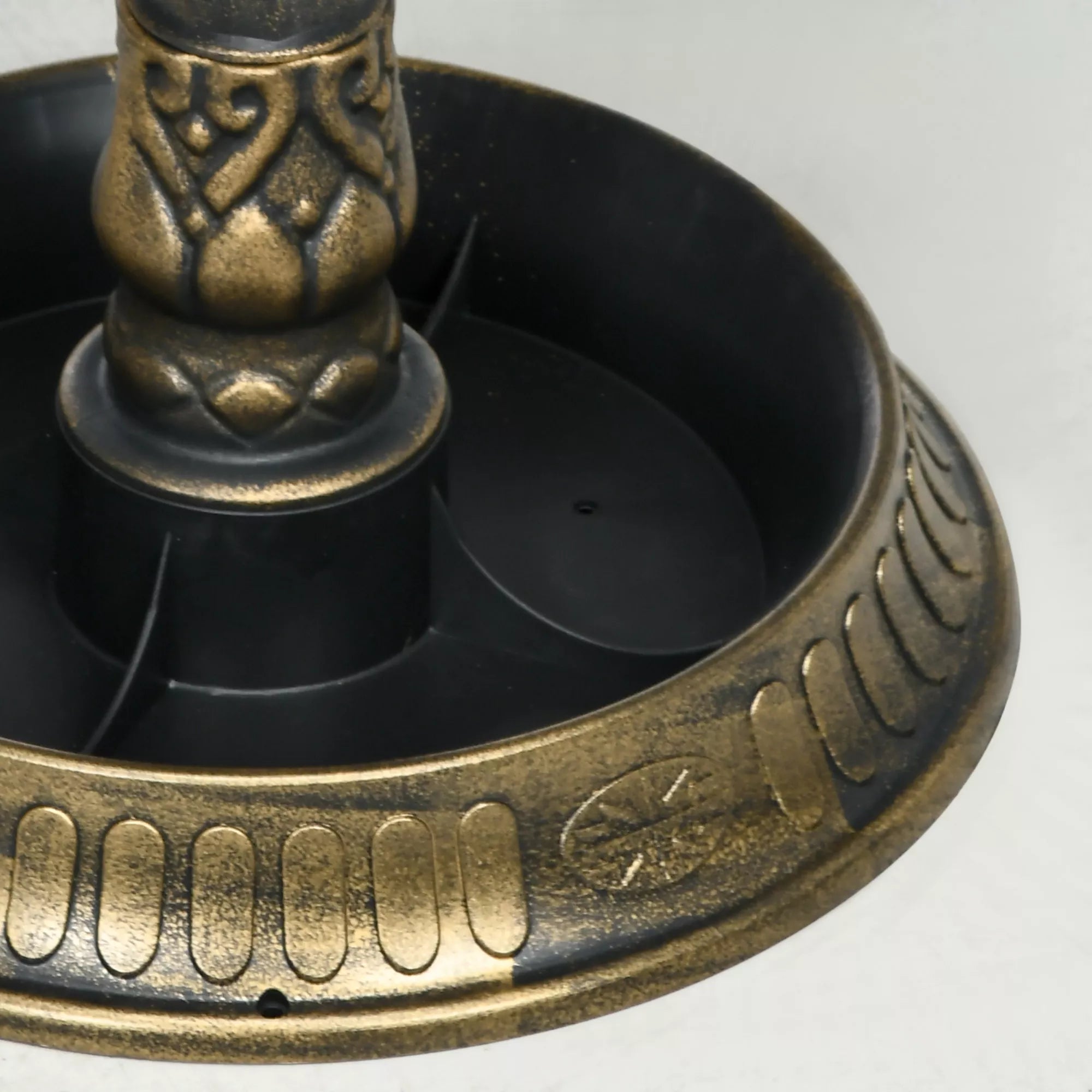 Paukščių girdykla, paukščių vonia su statulėle, gėlių motyvas, 2 baseinai, plastikas, senovinis stilius, 50B x 72H cm, bronzos spalvos