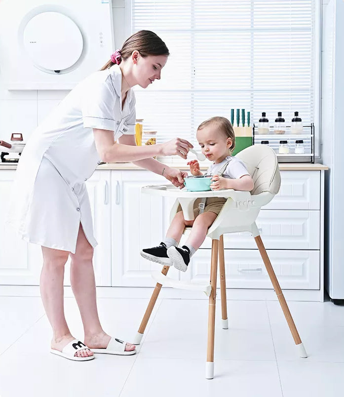 ECOTOYS 2-in-1 reguliuojama vaikiška maitinimo kėdutė, smėlio (6–36 mėn.)