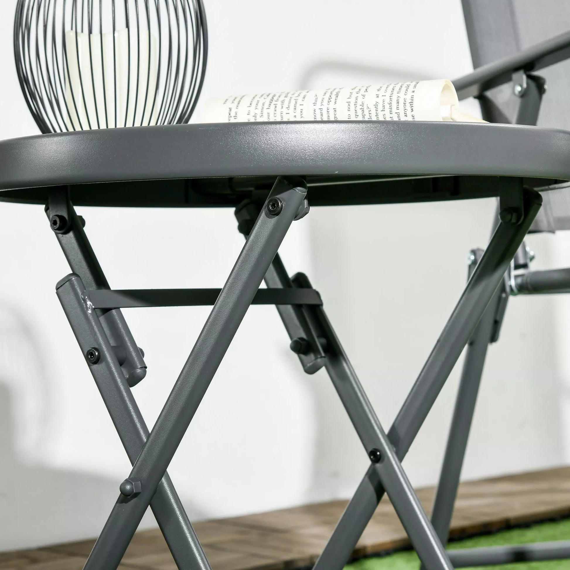 Sulankstomas pagalbinis stalas, sulankstomas lauko stalas, su stalviršiu iš grūdinto stiklo, skirtas terasai, 45 x 45 x 50 cm, baltas