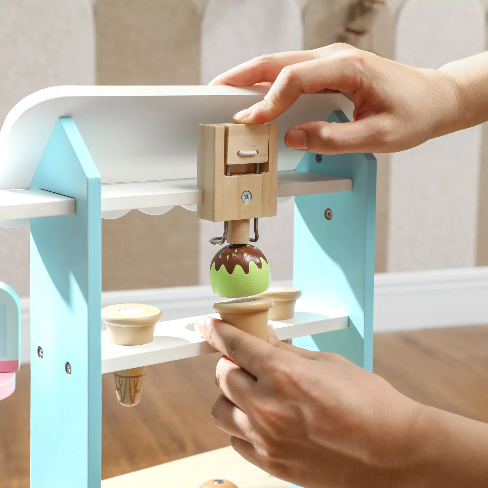 Ledukai transportavimo priemonė Ledų parduotuvei, vaikams, 17 vnt. Ledų rinkinys vaikų virtuvei su 17 priedų, orkaitė, MDF, šviesiai mėlyna