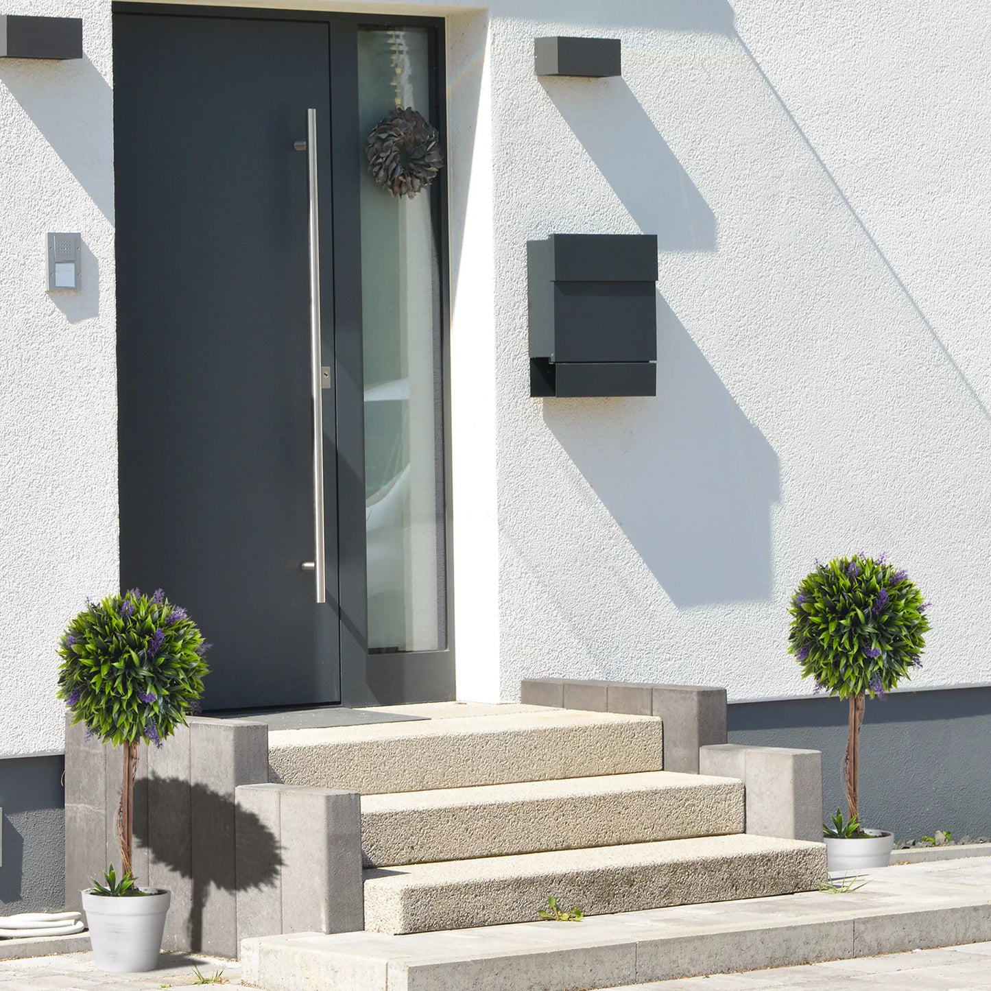 2 vnt. rinkinys Dirbtinis augalas su dekoratyviniu vazonu ir dirbtinėmis samanėlėmis, dirbtinės levandų atkarpos, Balta + Žalia + Violetinė