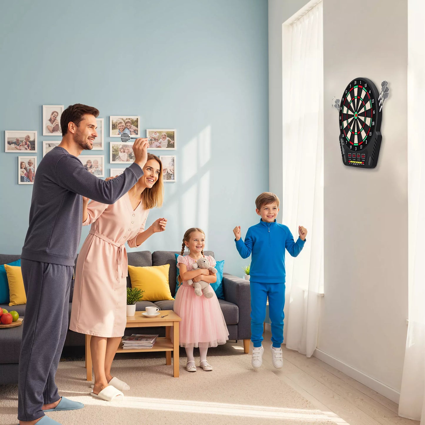 Elektroninė smiginio lenta (dartboard) – smiginio rinkinys su LED ekranu, automatiniu taškų skaičiavimu, garso efektais, 6 strėlytėmis, 24 antgaliais, 27 žaidimais ir 243 taškų rinkimo variantais, 16 žaidėjų, 44 x 51,5 x 3,2 cm