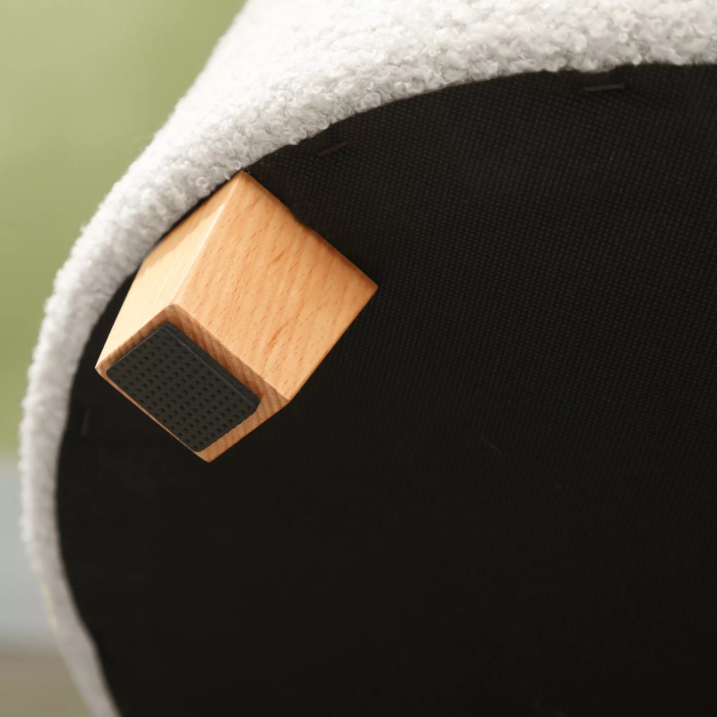 Sėdimasis pufas su daiktadėže, apvalus taburetė su dangčiu, laikymo dėžė, su medinėmis kojelėmis, balta