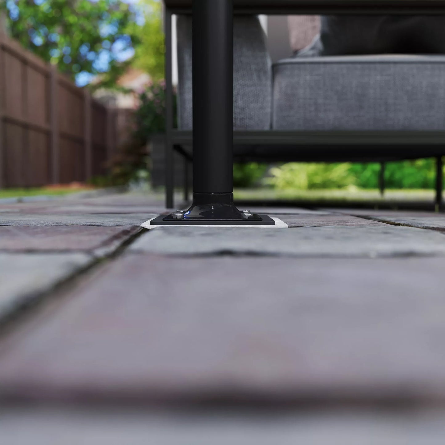 Skėčio stovas, pagrindas skėčiui, tvirtinimas prie žemės, fiksuotas montavimas, metalas, tamsiai pilkas