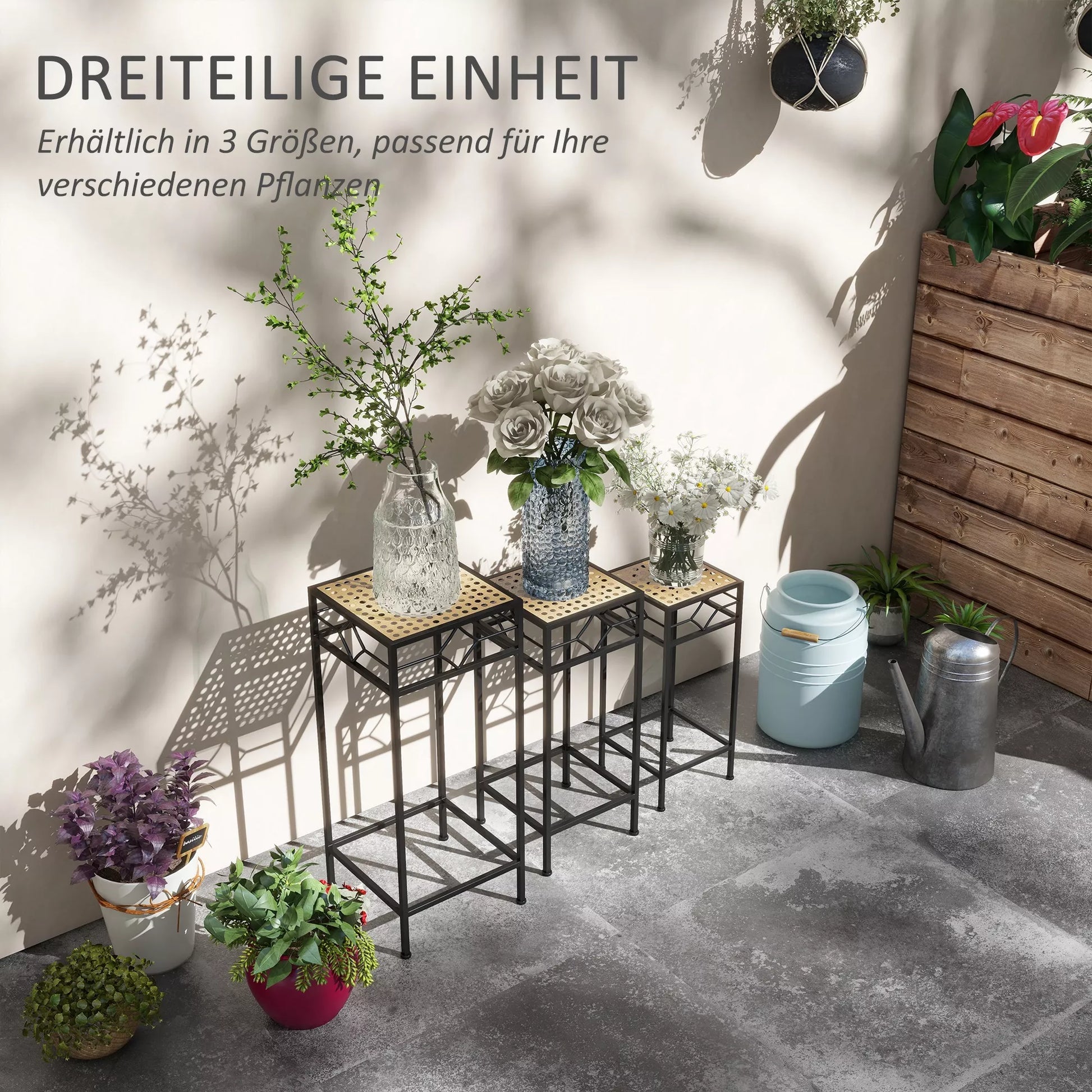 Gėlių stovas, 3 vnt. rinkinys, apvalus, sukraunamas, rotango išvaizdos, metalinės kojelės, vidui ir lauke, juoda/auksinė