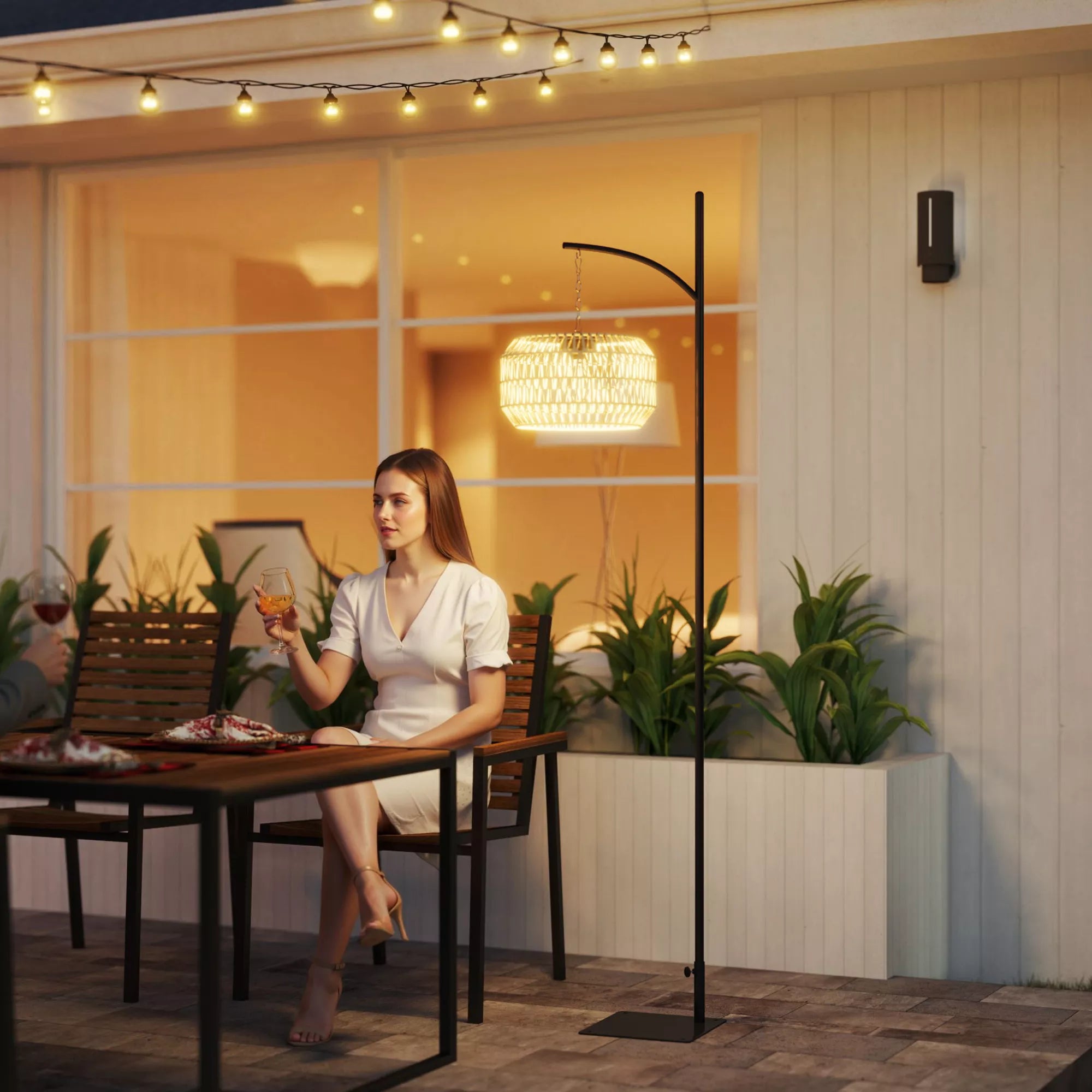 Saulės stovas Rattan saulės lempos su šviesos jutikliu Automatinis saulės šviestuvas boho stiliaus IP44 Juoda+Geltona