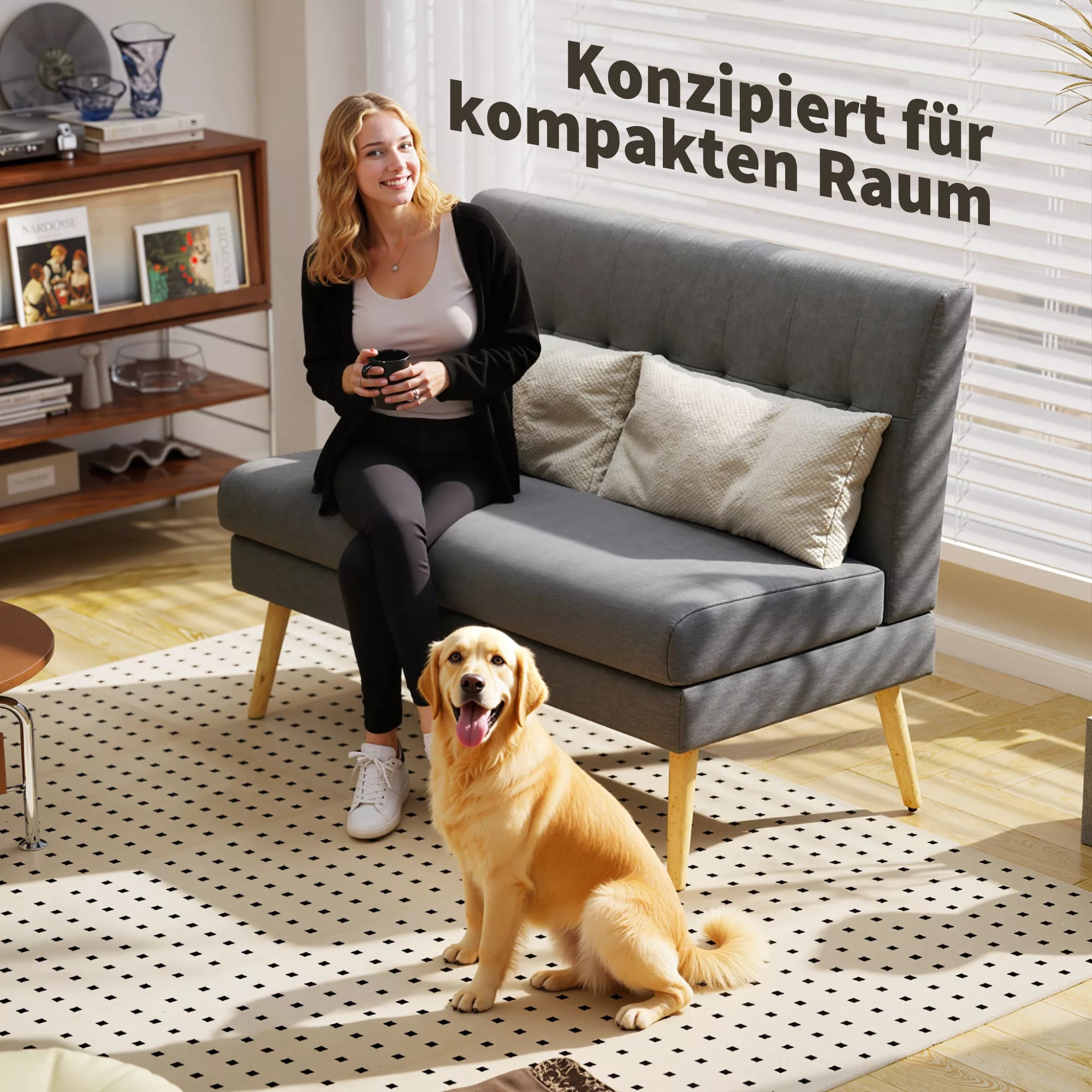 2 vietų sofa, su dygsniuota atlošu, medinėmis kojelėmis,  storu paminkštinimu, linine išvaizda,  mažoms erdvėms, pilkos spalvos