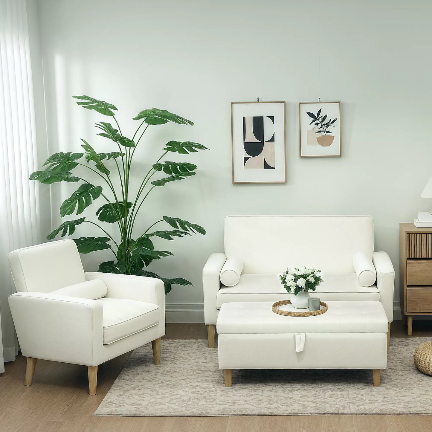 Minkštas taburetė su daiktų laikymo vieta, medinės kojos, minkštas audinys, kreminė balta spalva