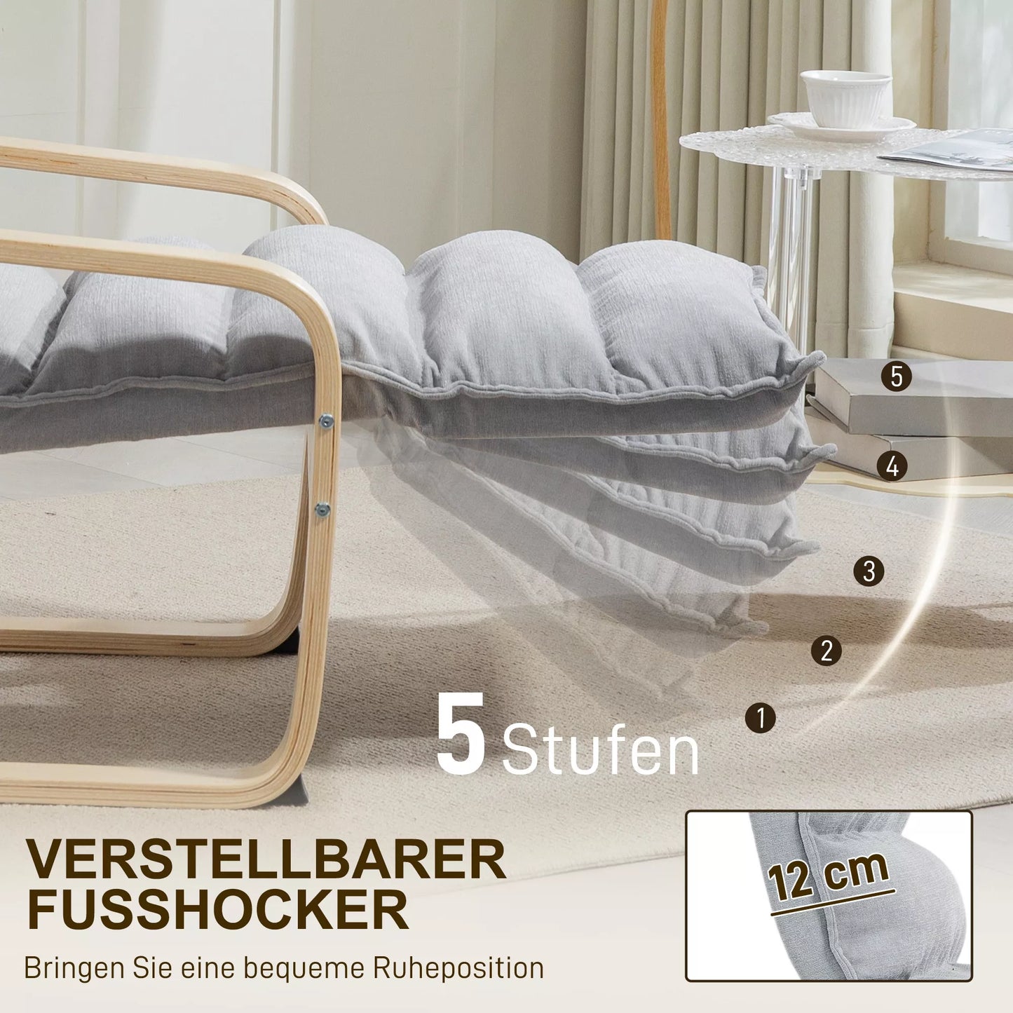 Svetainės fotelis iš beržo medienos, minkštas fotelis su reguliuojama kojų atrama, modernus krėslas su porankiais, šviesiai pilkas