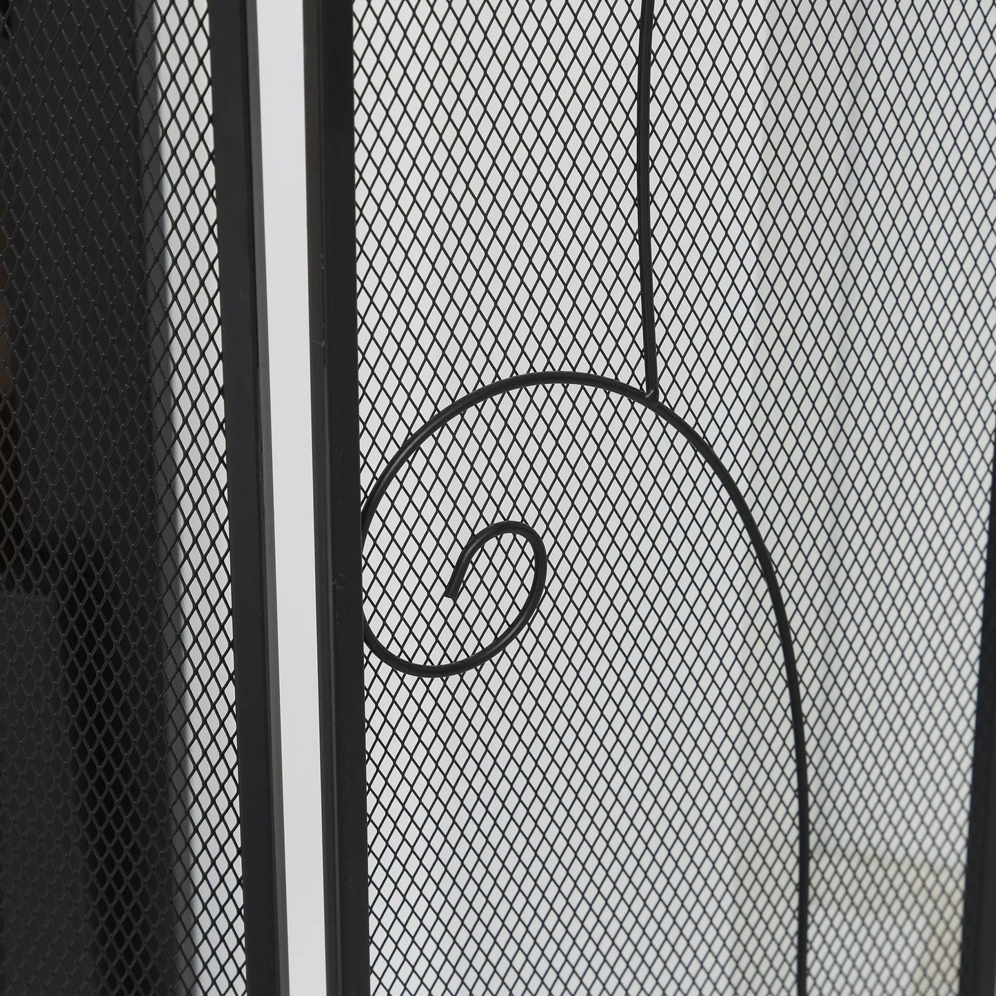 Apsauga nuo žarių židiniams, 3 skydeliai, sulankstoma, lanksti, metalinė, juoda, 132,5 x 76,5 cm